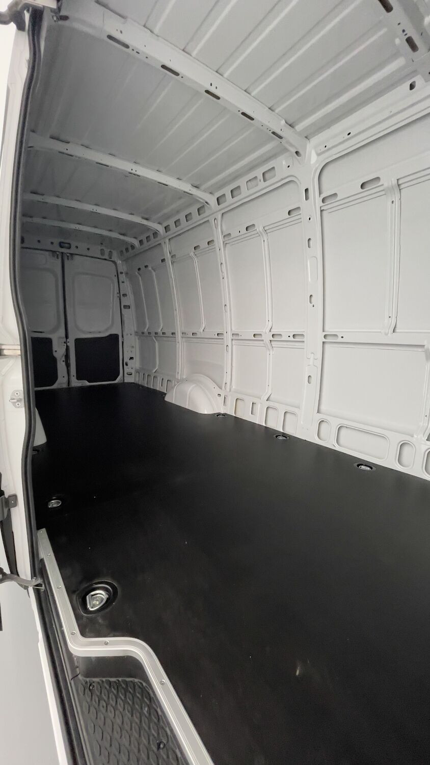 Vente en ligne Iveco Daily DAILY III 35S18HA8 4100 3.0 180ch 16m³ au prix de 51 420 €