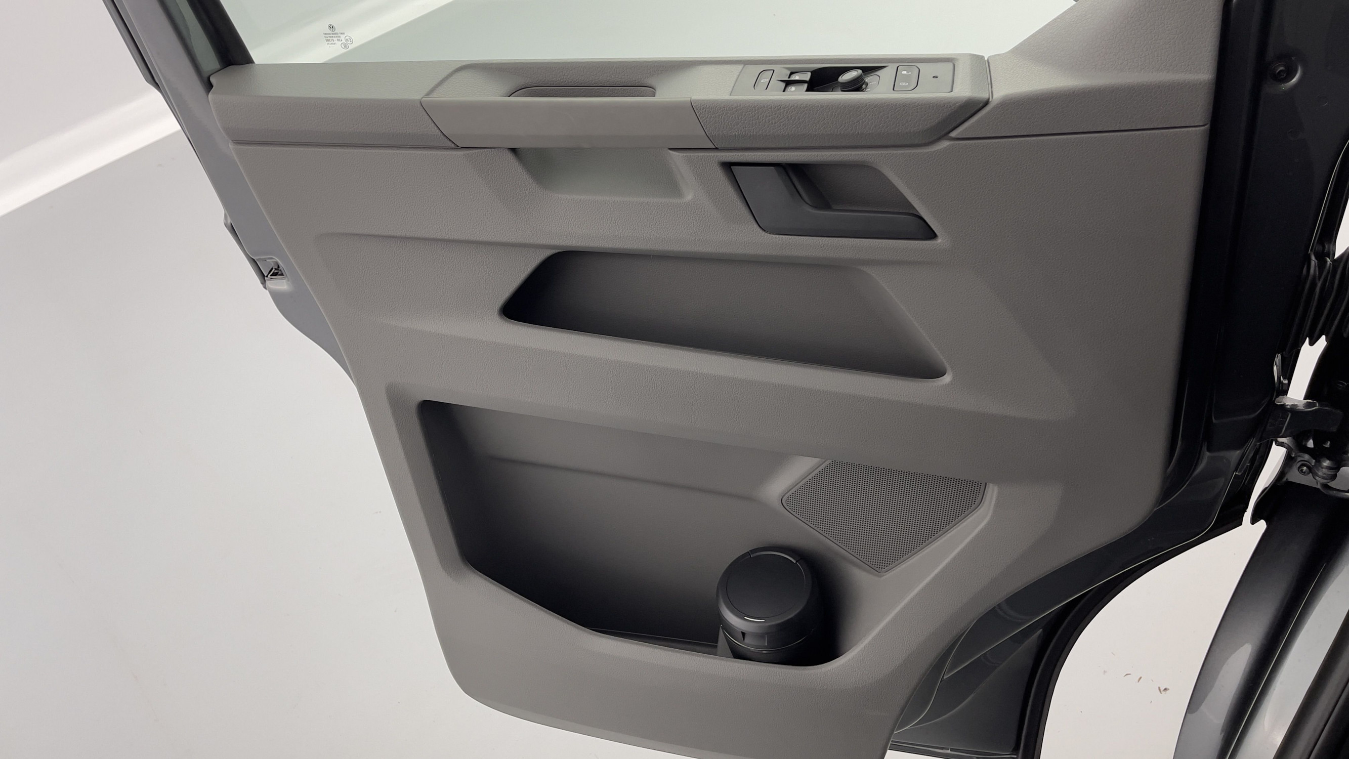 Vente en ligne Volkswagen Transporter TRANSPORTER PROCAB 6L1 2.0 TDI 150ch Business Plus DSG7 au prix de 54 540 €