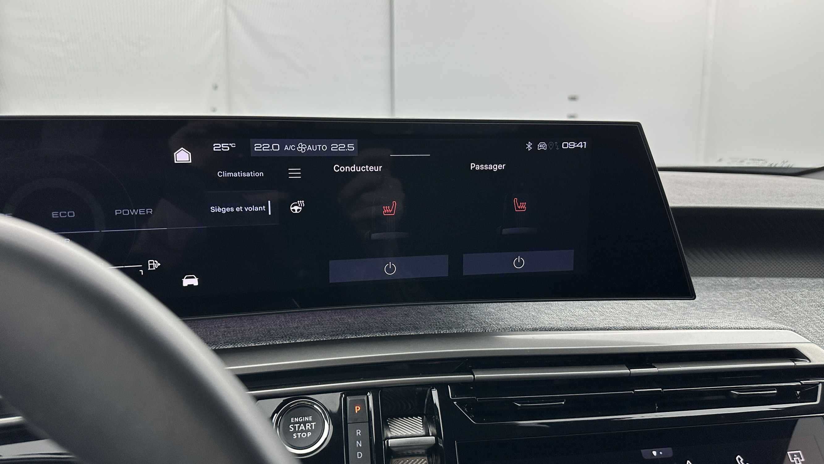 Vente en ligne Peugeot 3008 3008 1.2 Hybrid 136ch Allure e-DCS6 au prix de 29 000 €