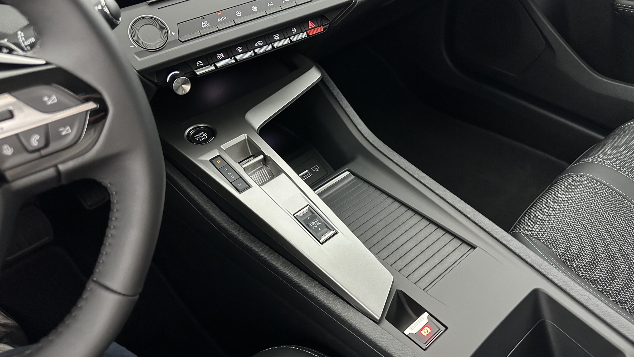 Vente en ligne Peugeot 308 SW 308 SW 1.5 BlueHDi 130ch Allure EAT8 au prix de 28 610 €