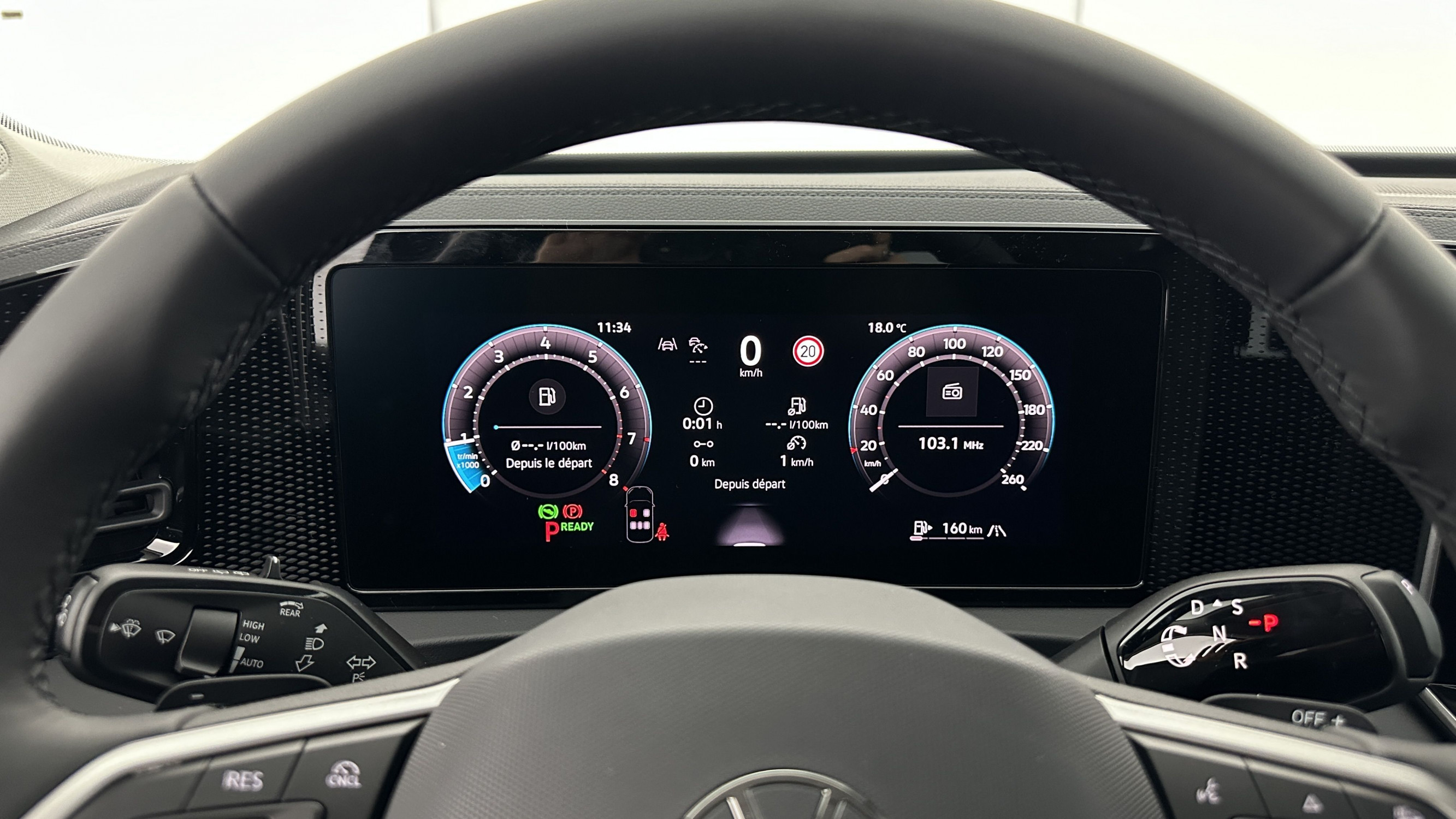 Vente en ligne Volkswagen Tiguan TIGUAN III 1.5 eTSI 150ch Life Plus DSG7 au prix de 39 000 €