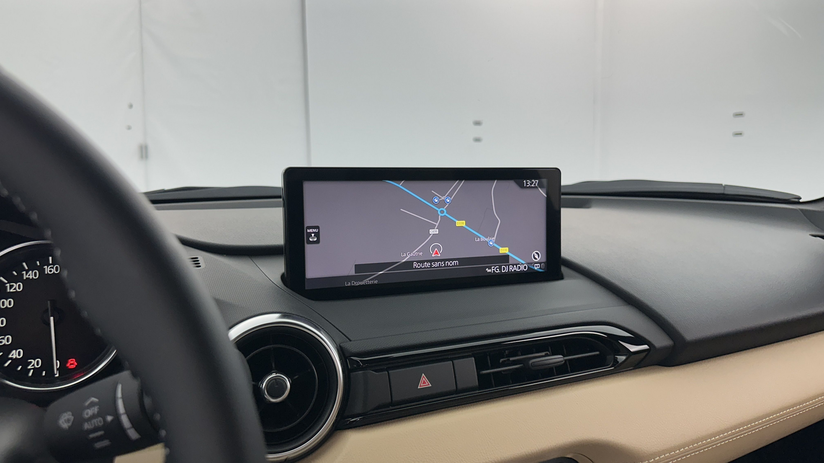 Vente en ligne Mazda MX-5 MX-5 ROADSTER 1.5 SKYACTIV-G 132ch Kazari au prix de 35 210 €