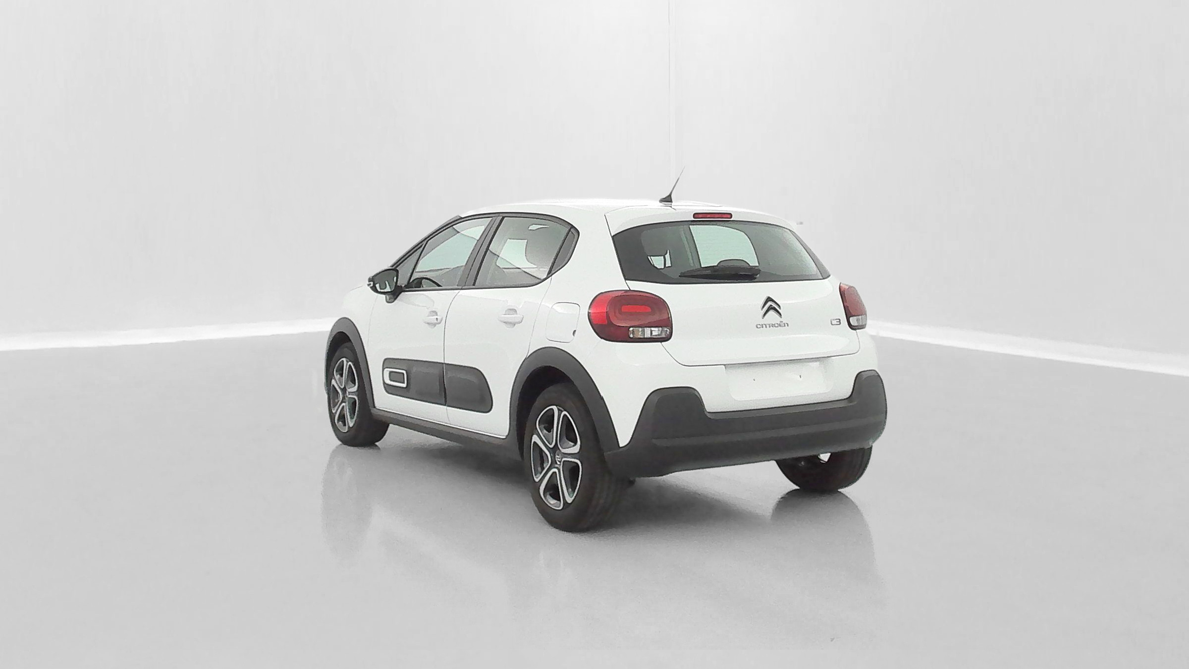 Vente en ligne Citroën C3 C3 1.2 PureTech 83ch Plus au prix de 16 010 €