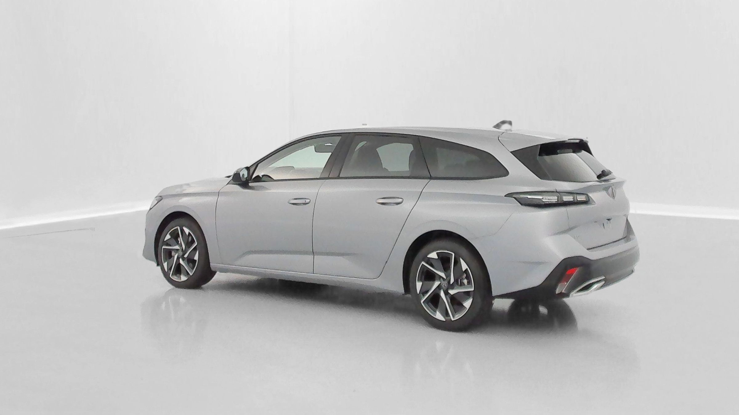 Vente en ligne Peugeot 308 SW 308 SW 1.5 BlueHDi 130ch Allure EAT8 au prix de 28 610 €