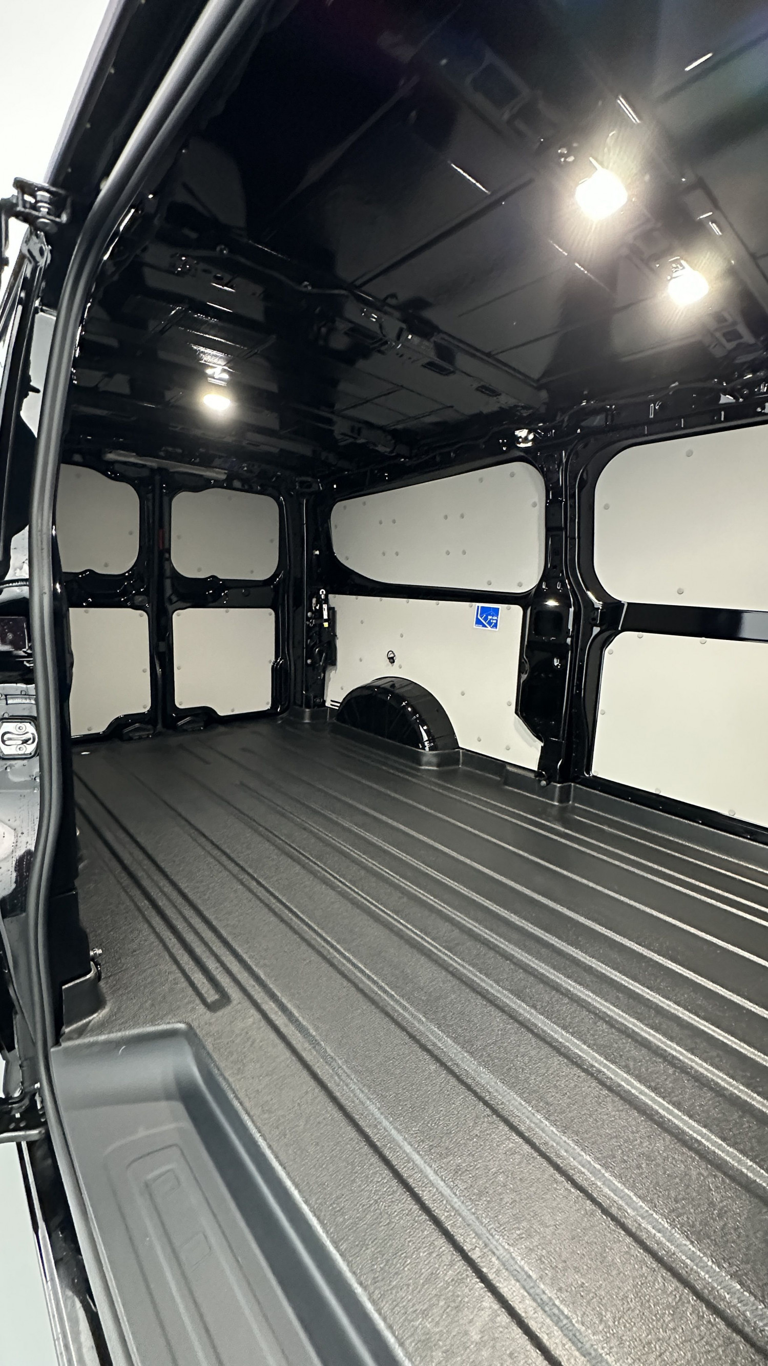 Vente en ligne Ford Transit Custom TRANSIT CUSTOM II 320 L2H1 2.0 Ecoblue 170ch Limited BVA8 au prix de 45 420 €