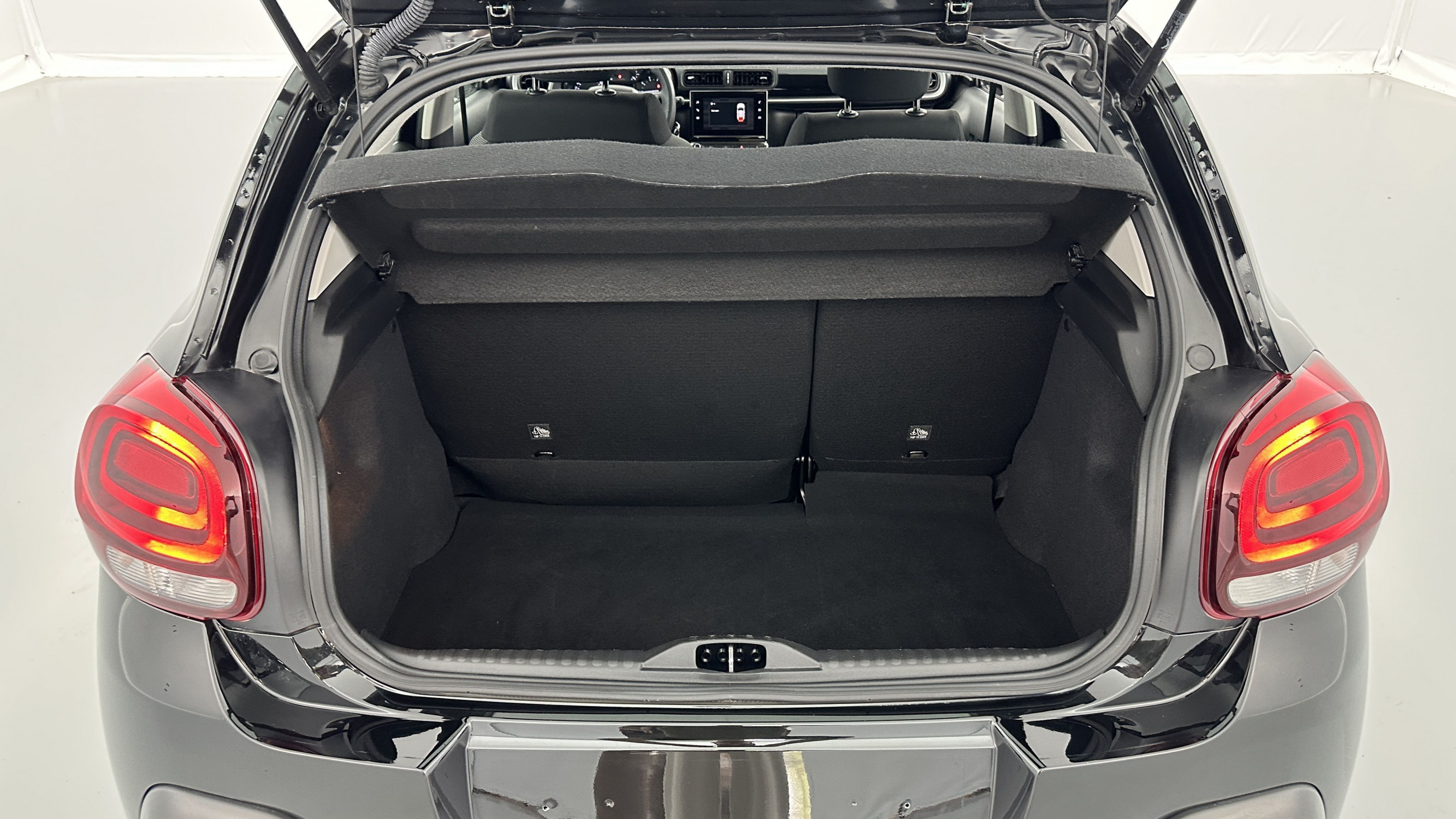 Vente en ligne Citroën C3 C3 III 1.2 PureTech 110ch Plus au prix de 14 600 €