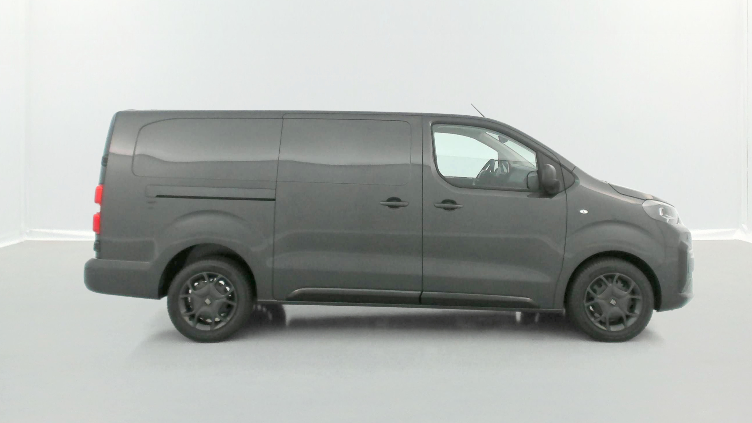 Vente en ligne Fiat Scudo SCUDO III XL 2.0 BlueHDi 180ch EAT8 Pack Livraison au prix de 37 140 €