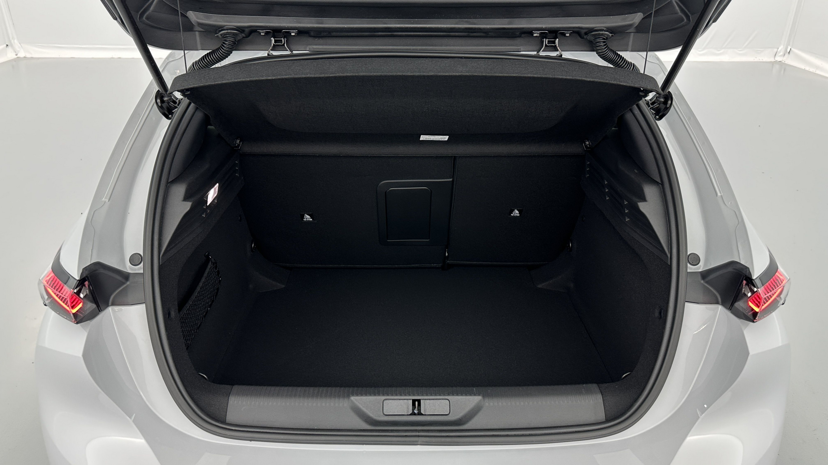 Vente en ligne Peugeot 308 308 1.5 BlueHDi 130ch GT EAT8 au prix de 29 600 €