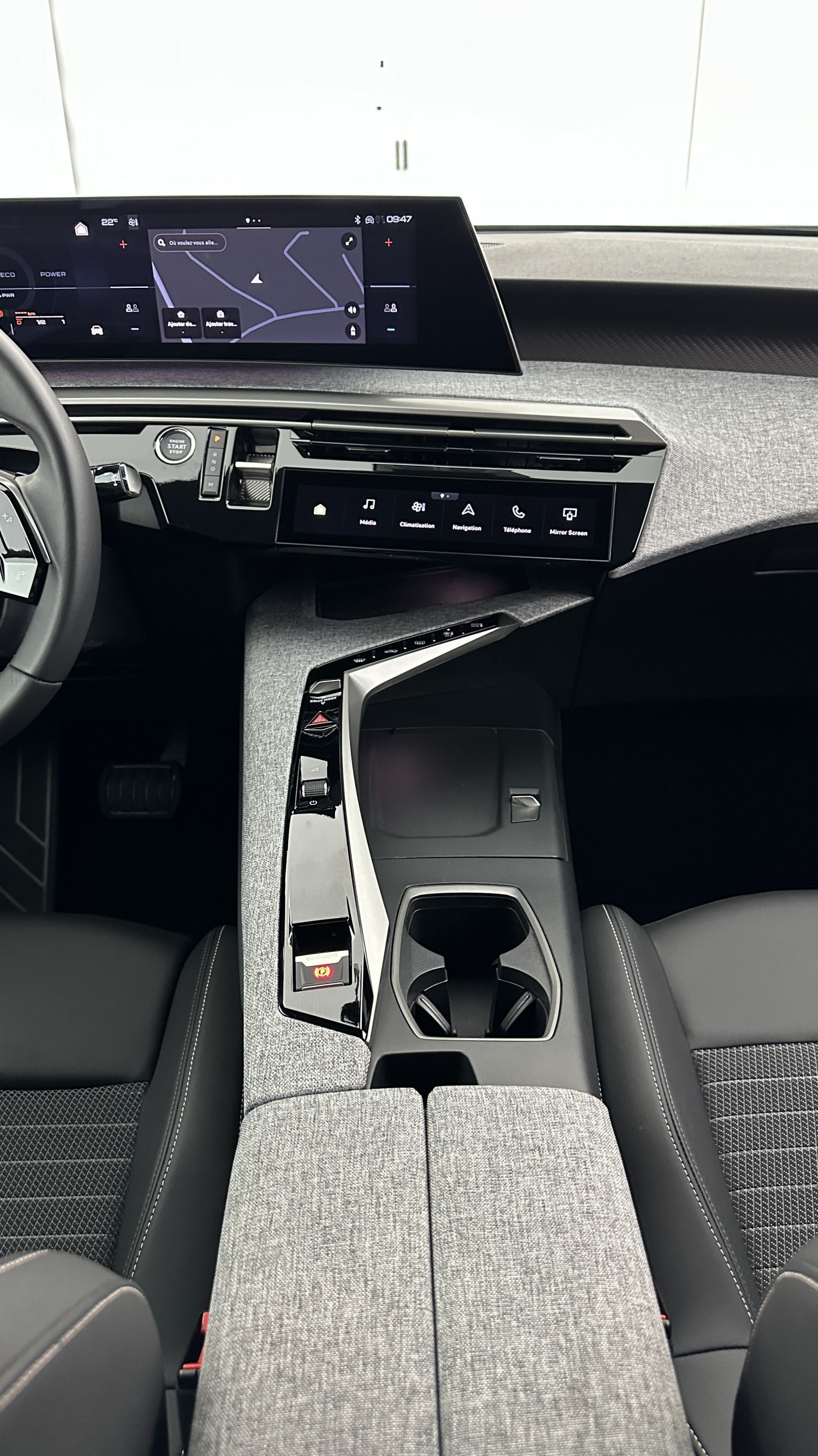 Vente en ligne Peugeot 3008 3008 1.2 Hybrid 136ch Allure e-DCS6 au prix de 30 600 €