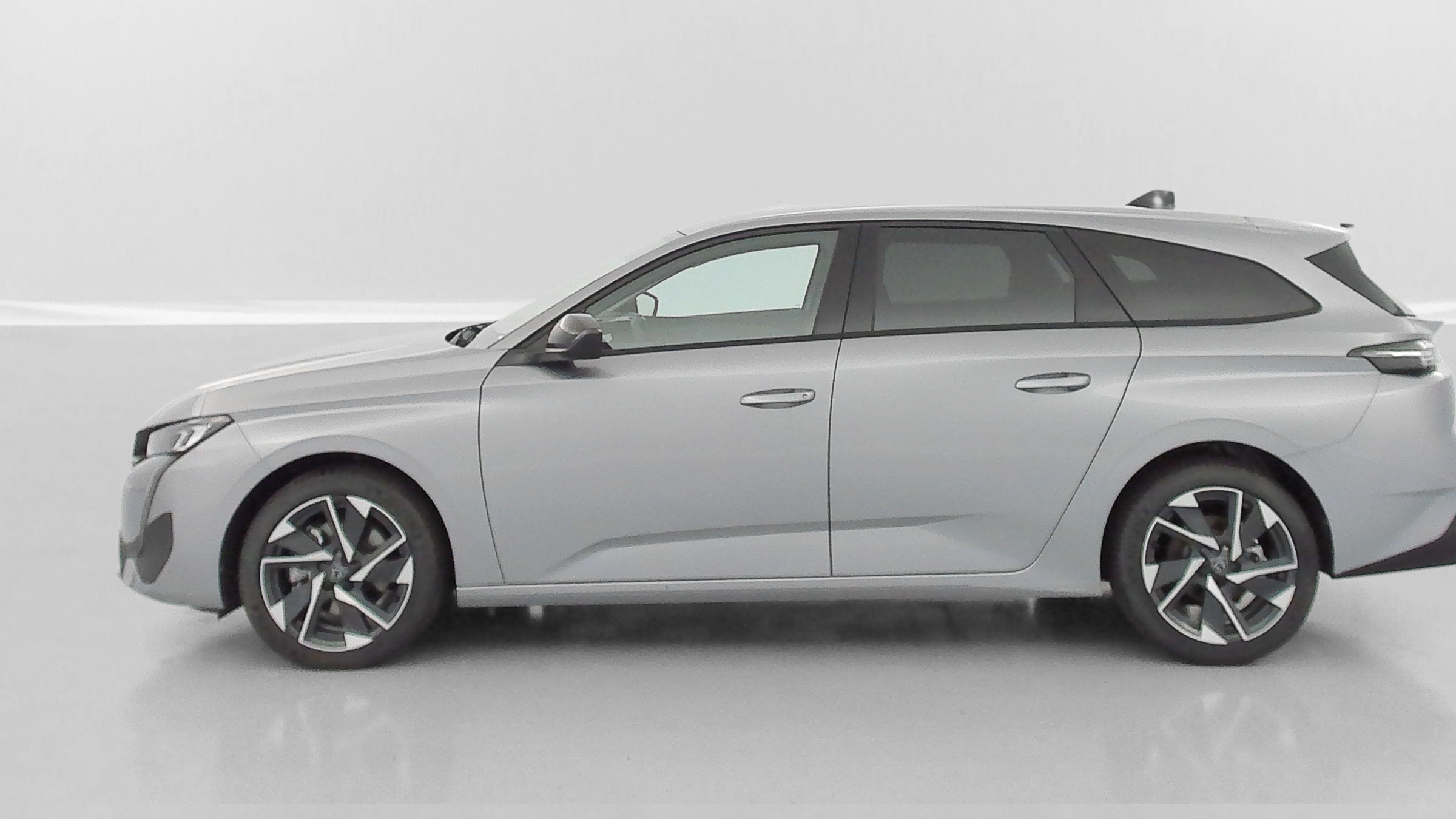 Vente en ligne Peugeot 308 SW 308 SW 1.5 BlueHDi 130ch Allure EAT8 au prix de 28 610 €