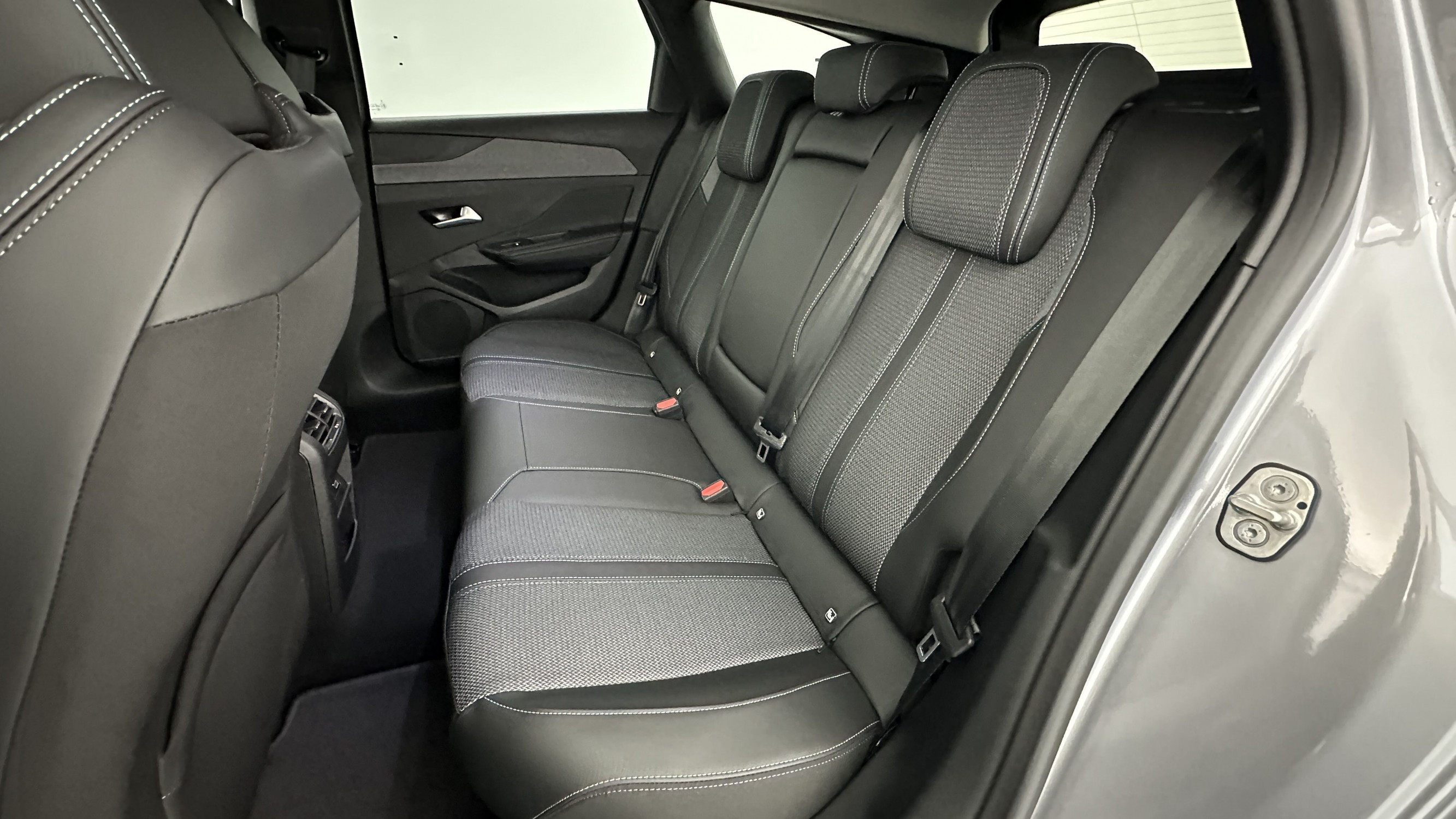 Vente en ligne Peugeot 308 SW 308 SW 1.5 BlueHDi 130ch Allure EAT8 au prix de 28 610 €