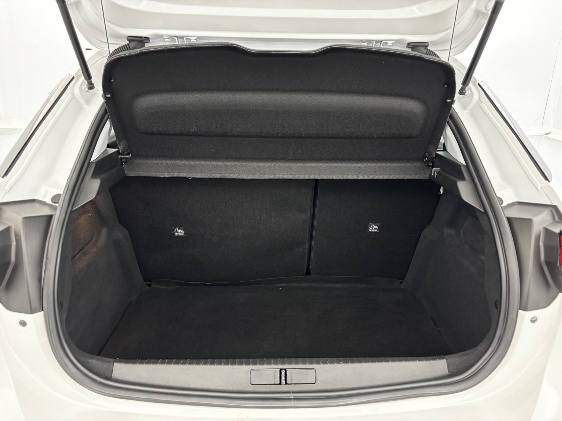 Vente en ligne Opel Corsa 1.2 75ch Elegance Business au prix de 11 980 €