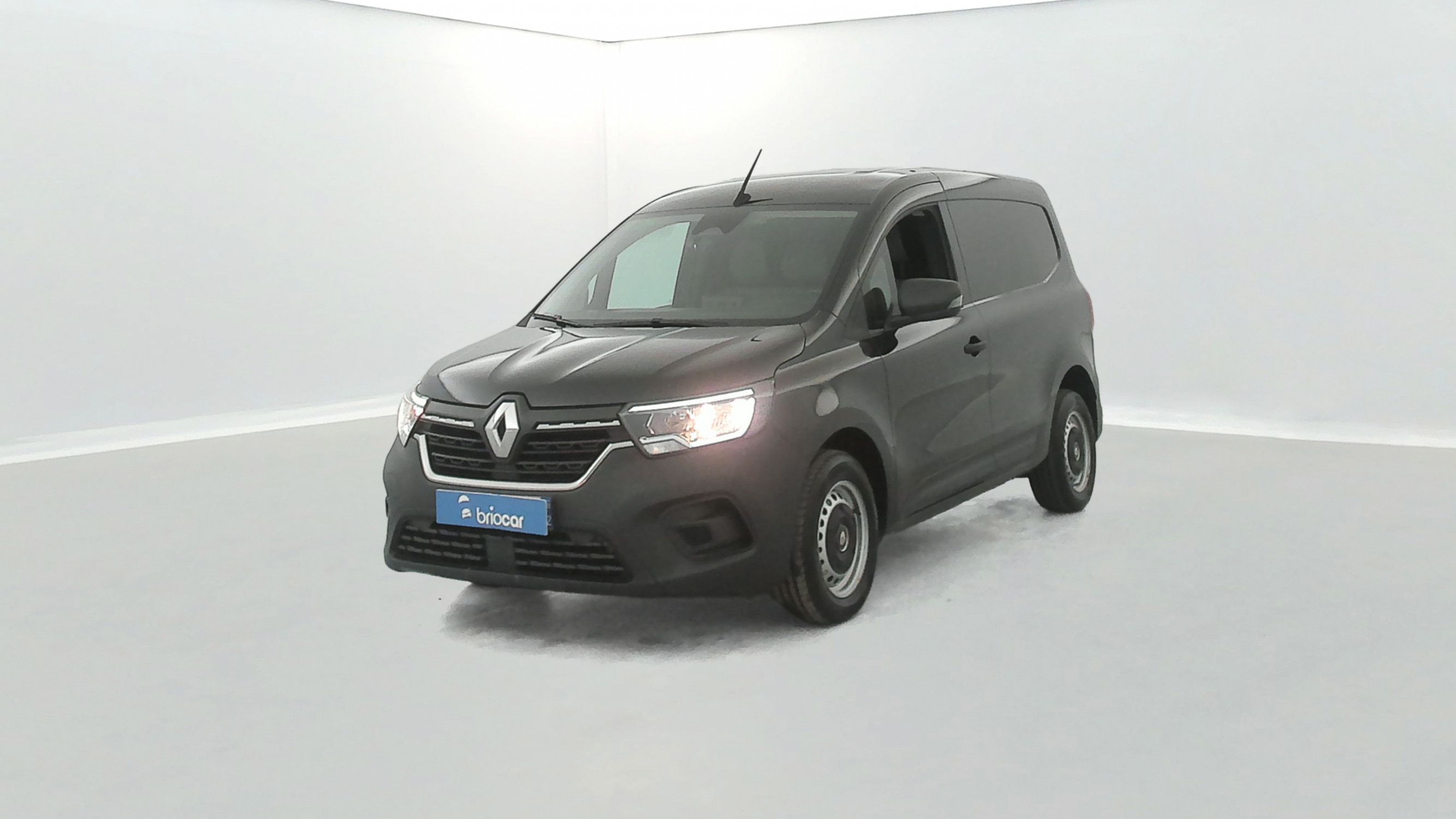 Renault Kangoo Van L1 1.5 Blue dCi 115ch Grand Confort occasion de 2023 en vente à Rennes