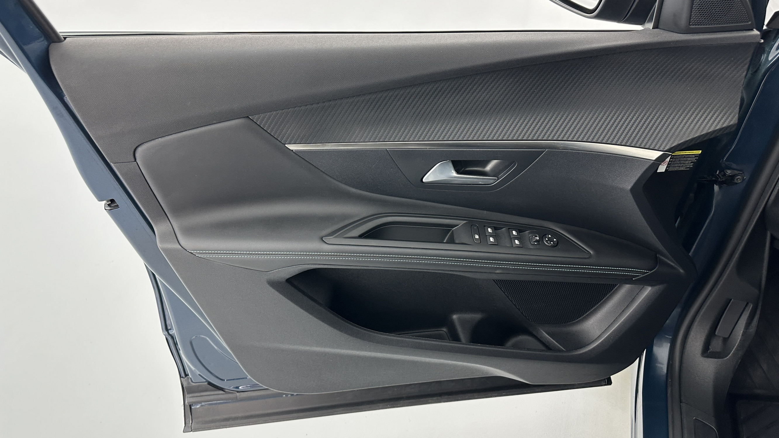 Vente en ligne Peugeot 3008 3008 1.2 Hybrid 136ch Allure Pack e-DCS6 au prix de 26 400 €