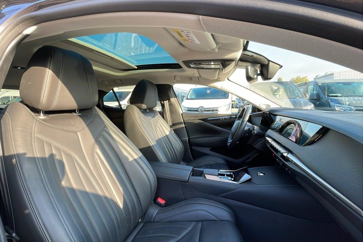 Vente en ligne Ds DS4 PureTech 130 EAT8 Cross Rivoli au prix de 24 390 €