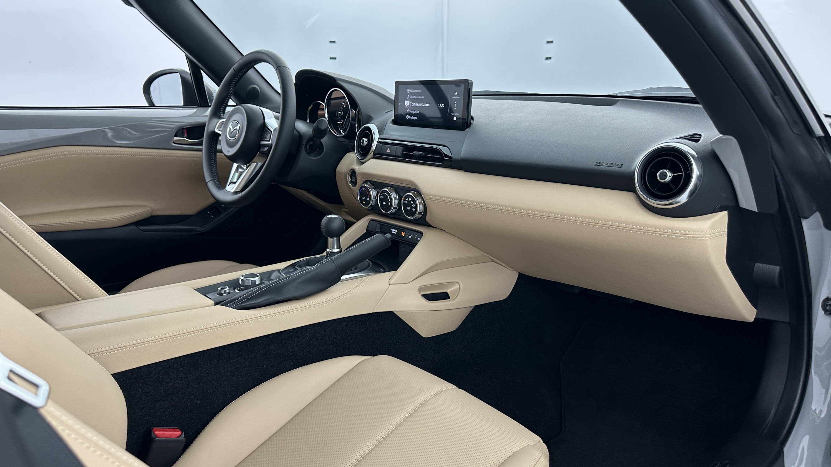 Vente en ligne Mazda MX-5 MX-5 ROADSTER 1.5 SKYACTIV-G 132ch Kazari au prix de 35 210 €