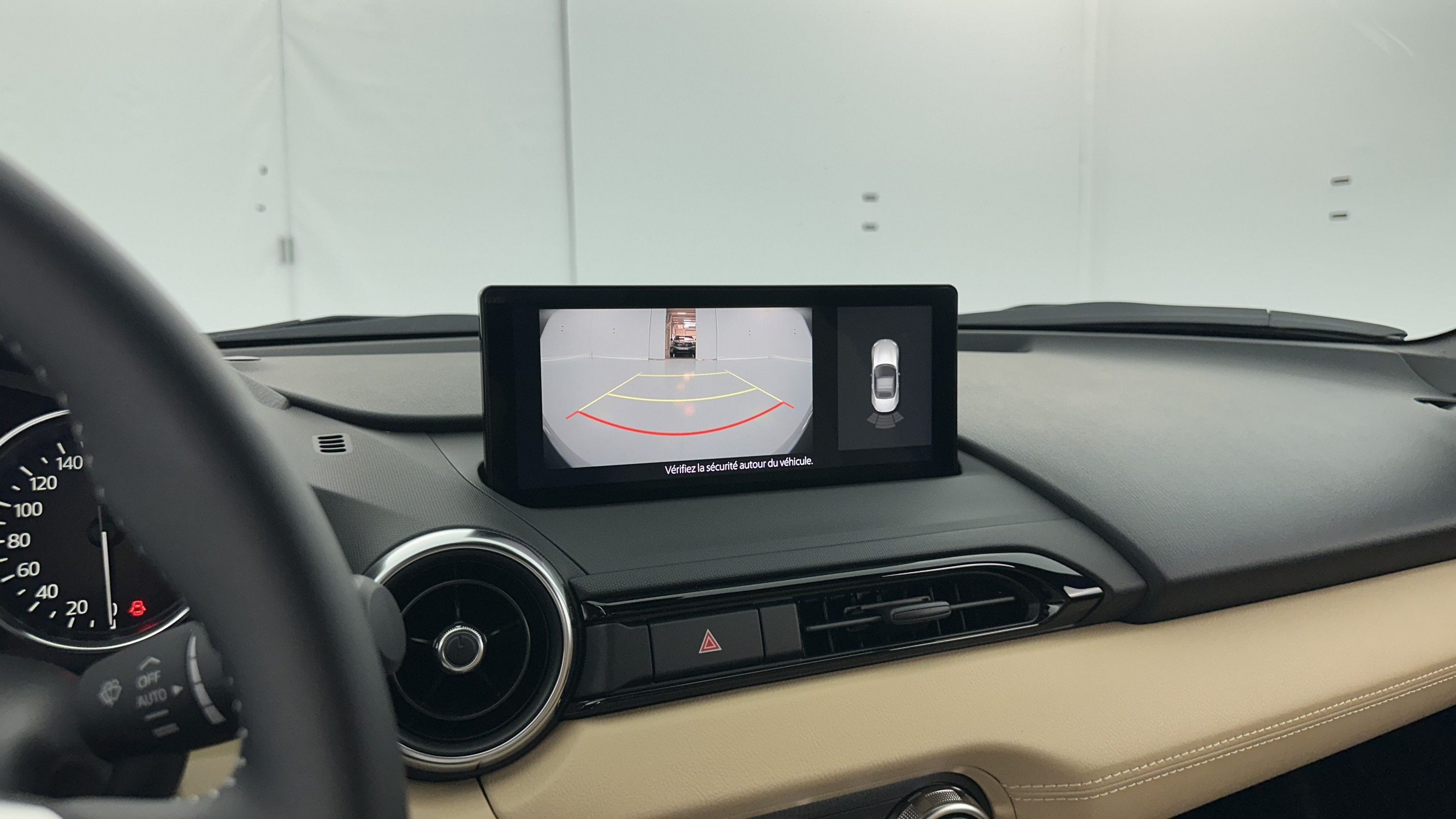 Vente en ligne Mazda MX-5 MX-5 ROADSTER 1.5 SKYACTIV-G 132ch Kazari au prix de 35 210 €