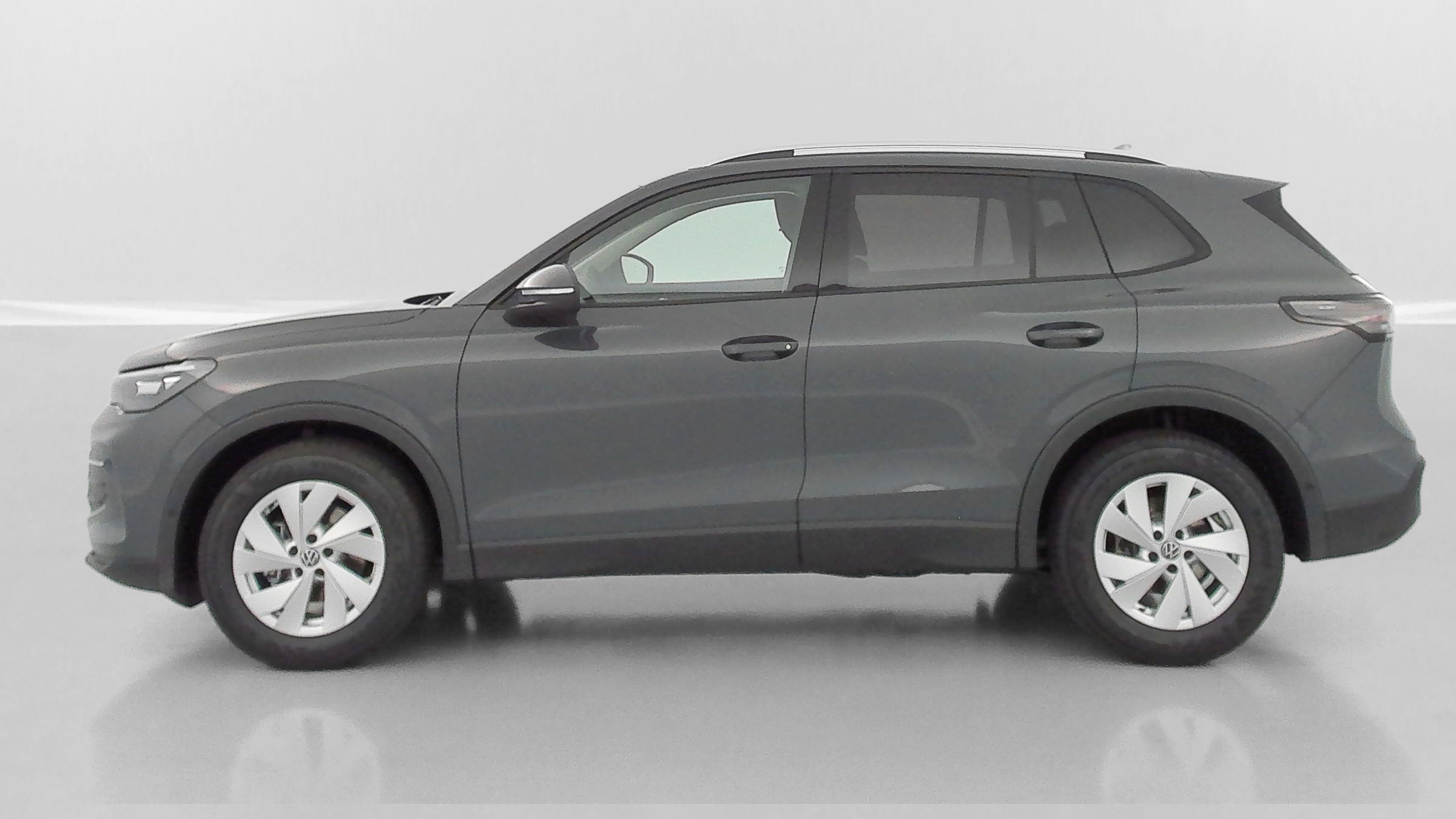 Vente en ligne Volkswagen Tiguan TIGUAN III 1.5 eTSI 150ch Life Plus DSG7 au prix de 39 000 €