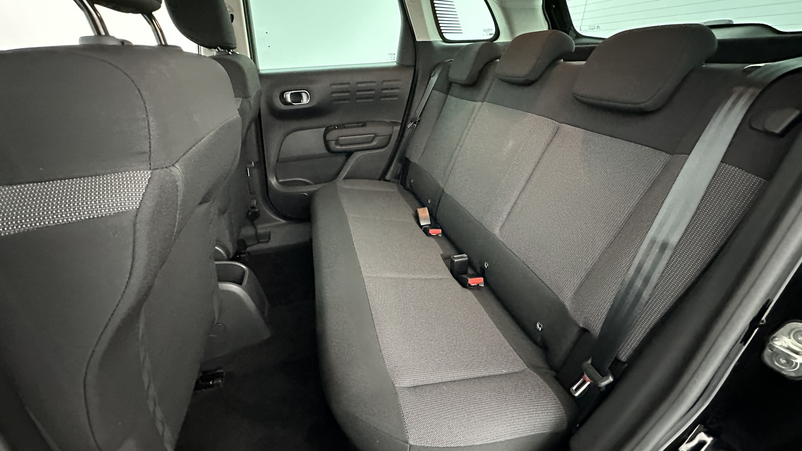 Vente en ligne Citroën C3 Aircross C3 AIRCROSS 1.2 PureTech 110ch Plus au prix de 17 300 €