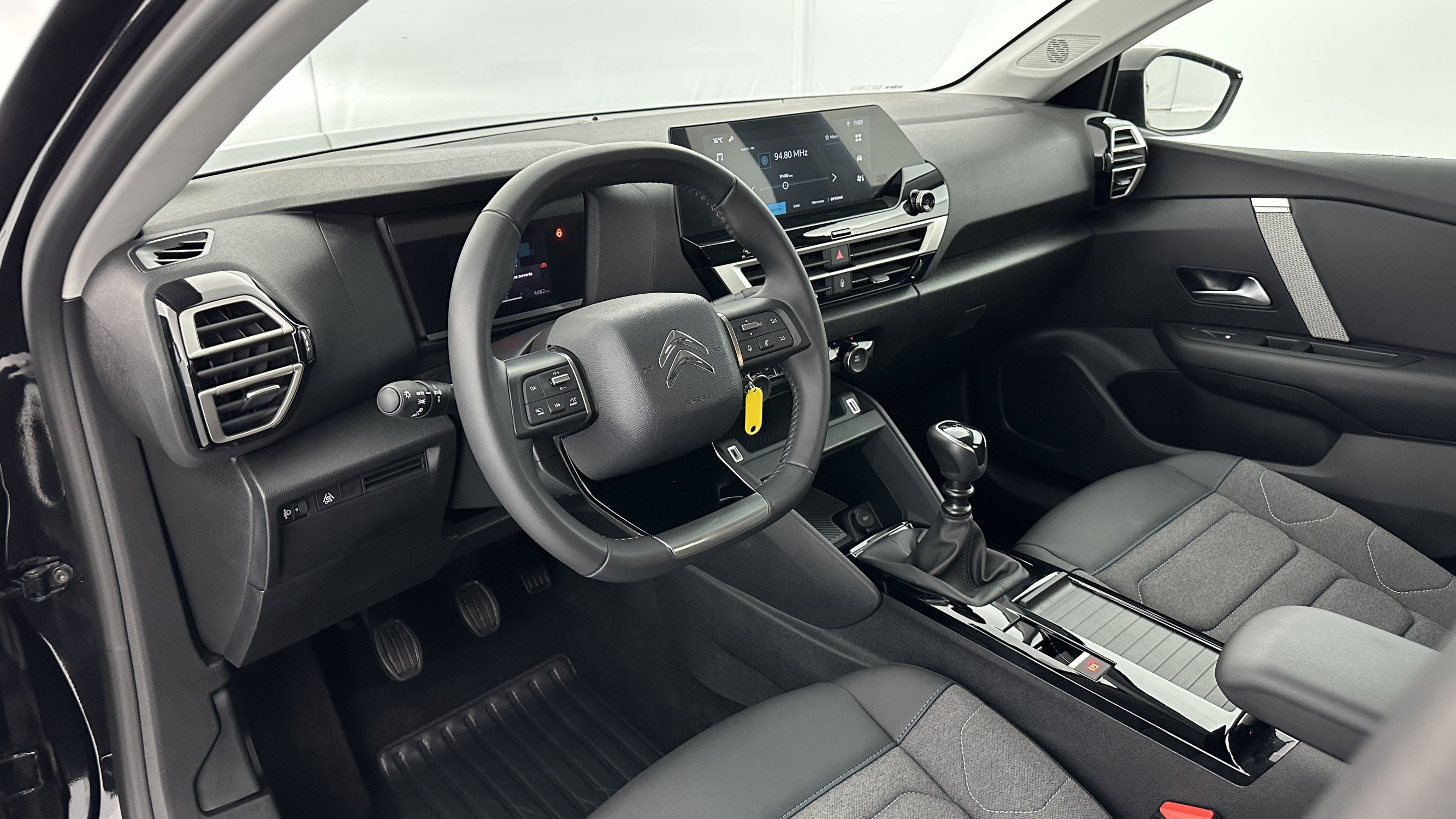 Vente en ligne Citroën C4 C4 1.2 PureTech 130ch Feel Pack au prix de 19 400 €