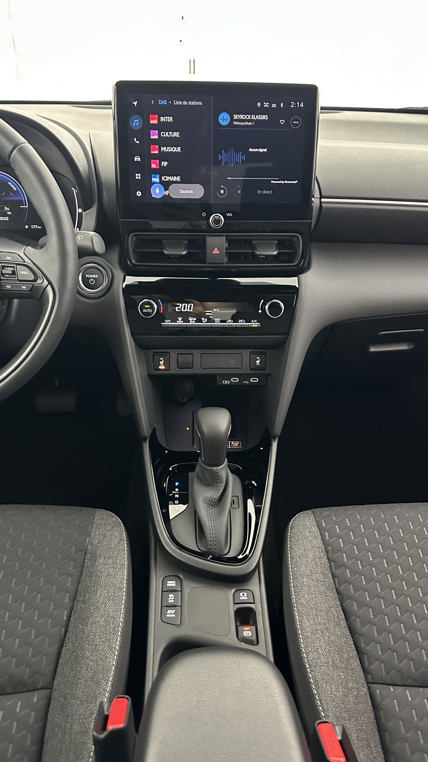 Vente en ligne Toyota Yaris Cross YARIS CROSS 1.5 Hybride 130h Design e-CVT au prix de 28 200 €