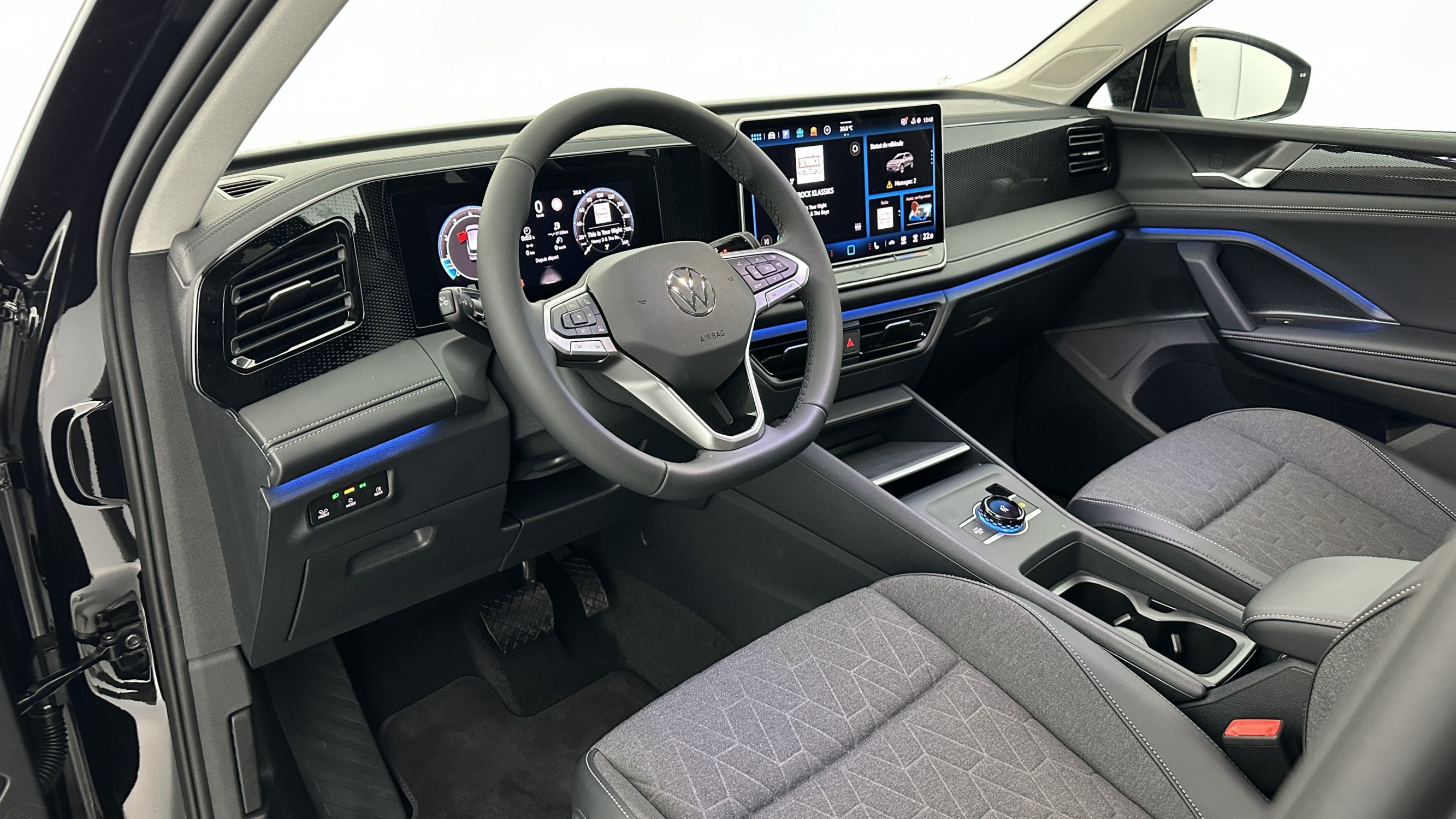 Vente en ligne Volkswagen Tiguan TIGUAN III 1.5 eTSI 150ch Life Plus DSG7 au prix de 39 000 €