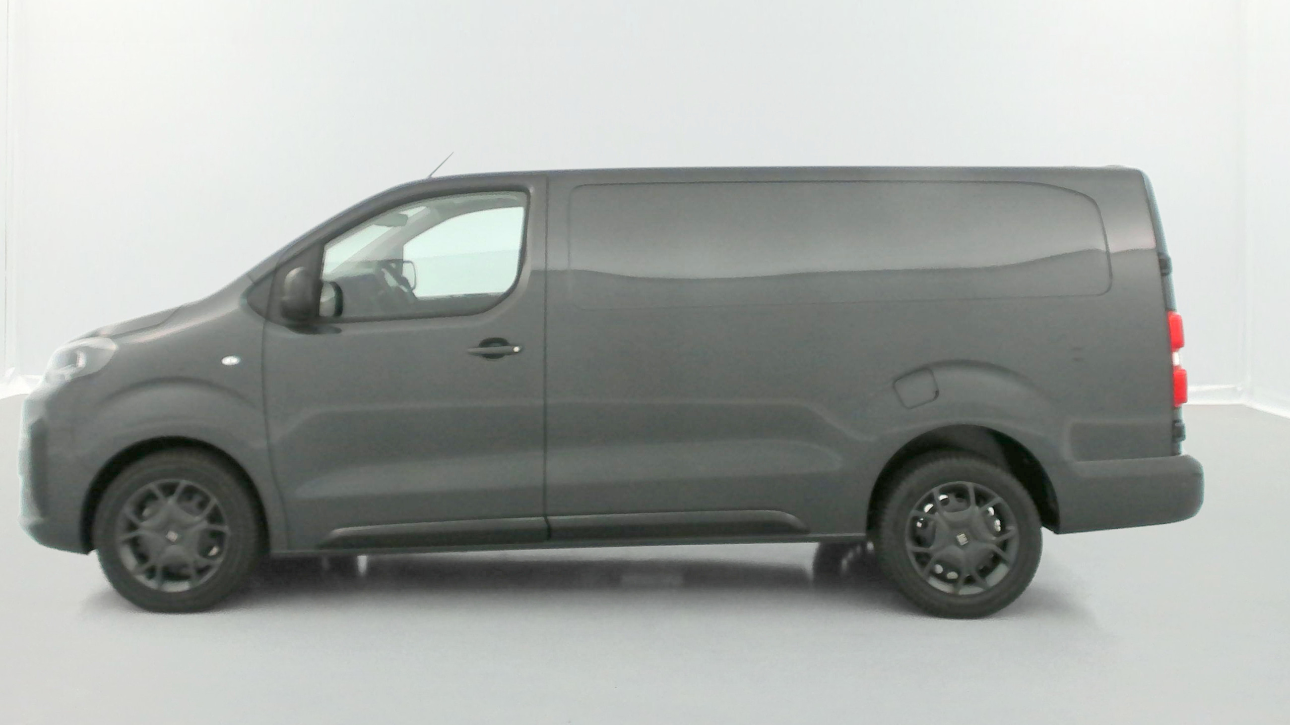 Vente en ligne Fiat Scudo SCUDO III XL 2.0 BlueHDi 180ch EAT8 Pack Livraison au prix de 37 140 €