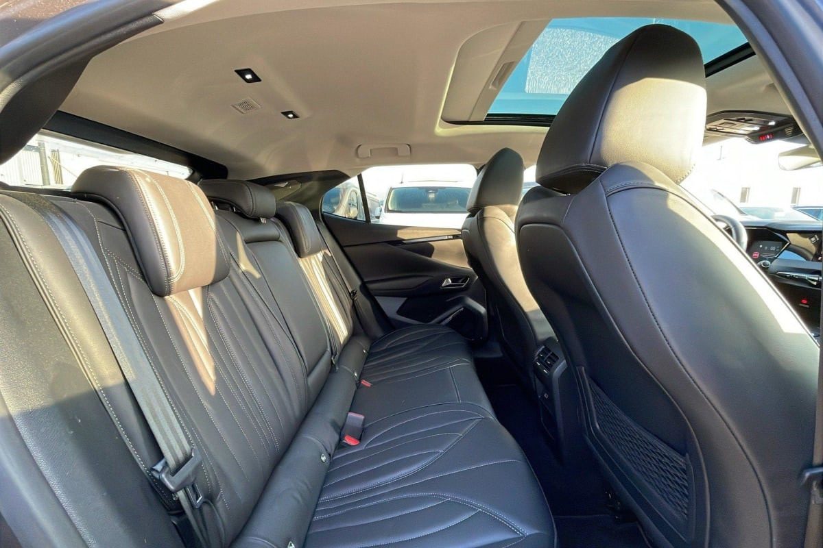 Vente en ligne Ds DS4 PureTech 130 EAT8 Cross Rivoli au prix de 24 390 €