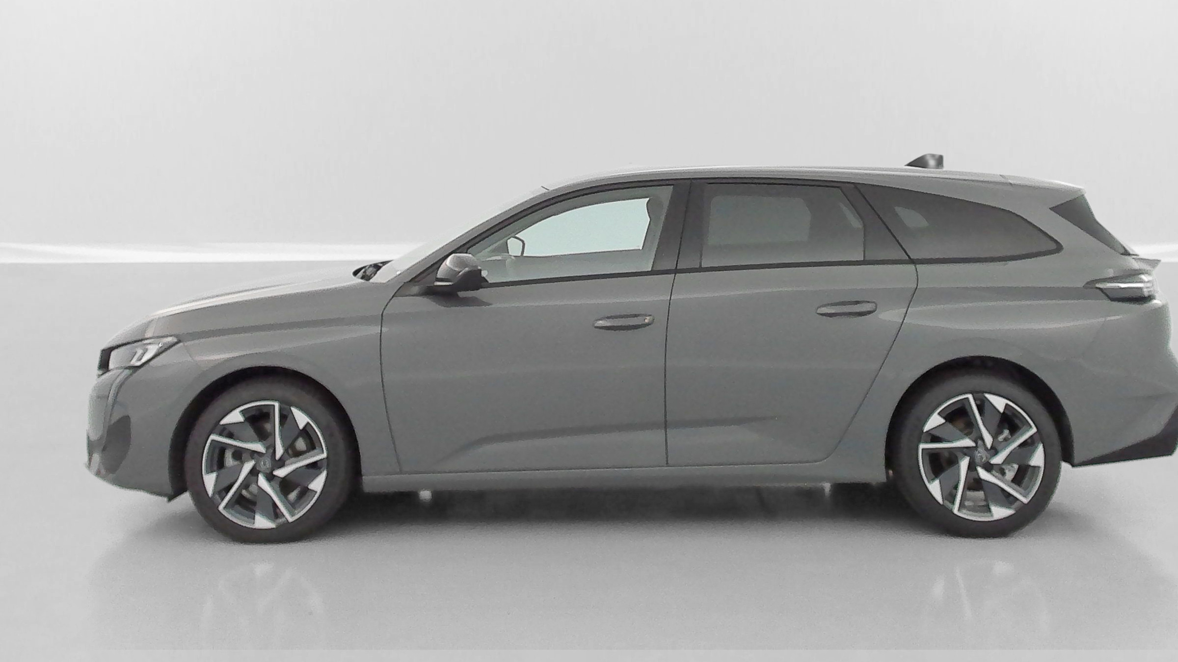 Vente en ligne Peugeot 308 SW 308 SW 1.5 BlueHDi 130ch Allure EAT8 au prix de 28 610 €