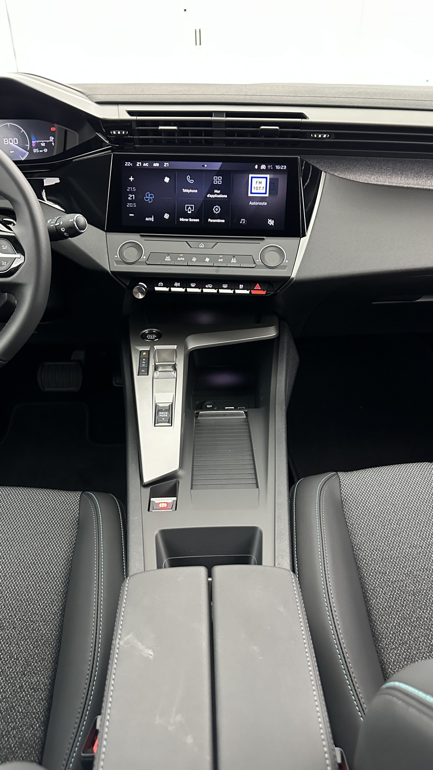 Vente en ligne Peugeot 308 SW 308 SW 1.5 BlueHDi 130ch Allure EAT8 au prix de 28 610 €