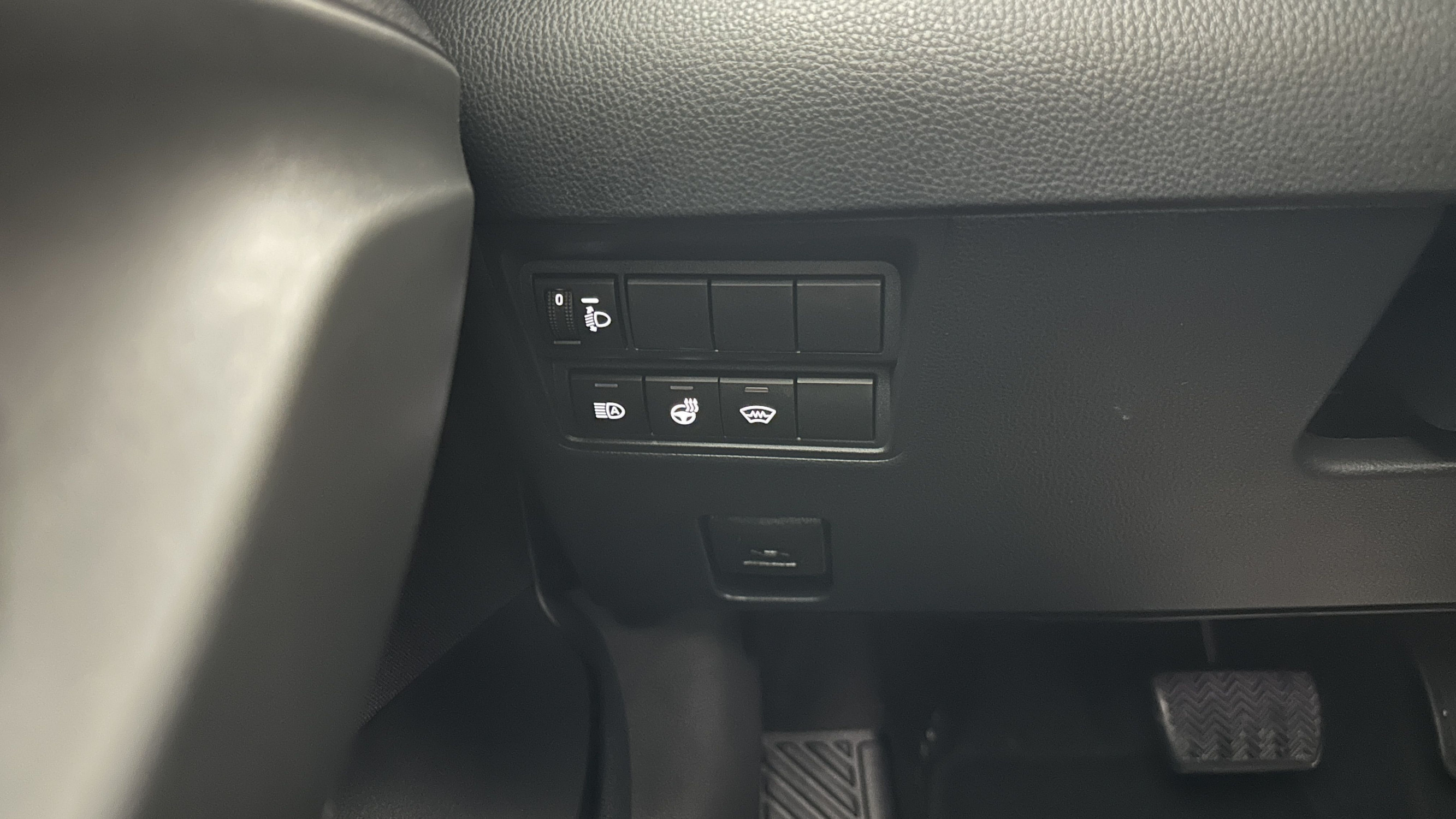 Vente en ligne Toyota Yaris Cross YARIS CROSS 1.5 Hybride 130h Design e-CVT au prix de 28 200 €