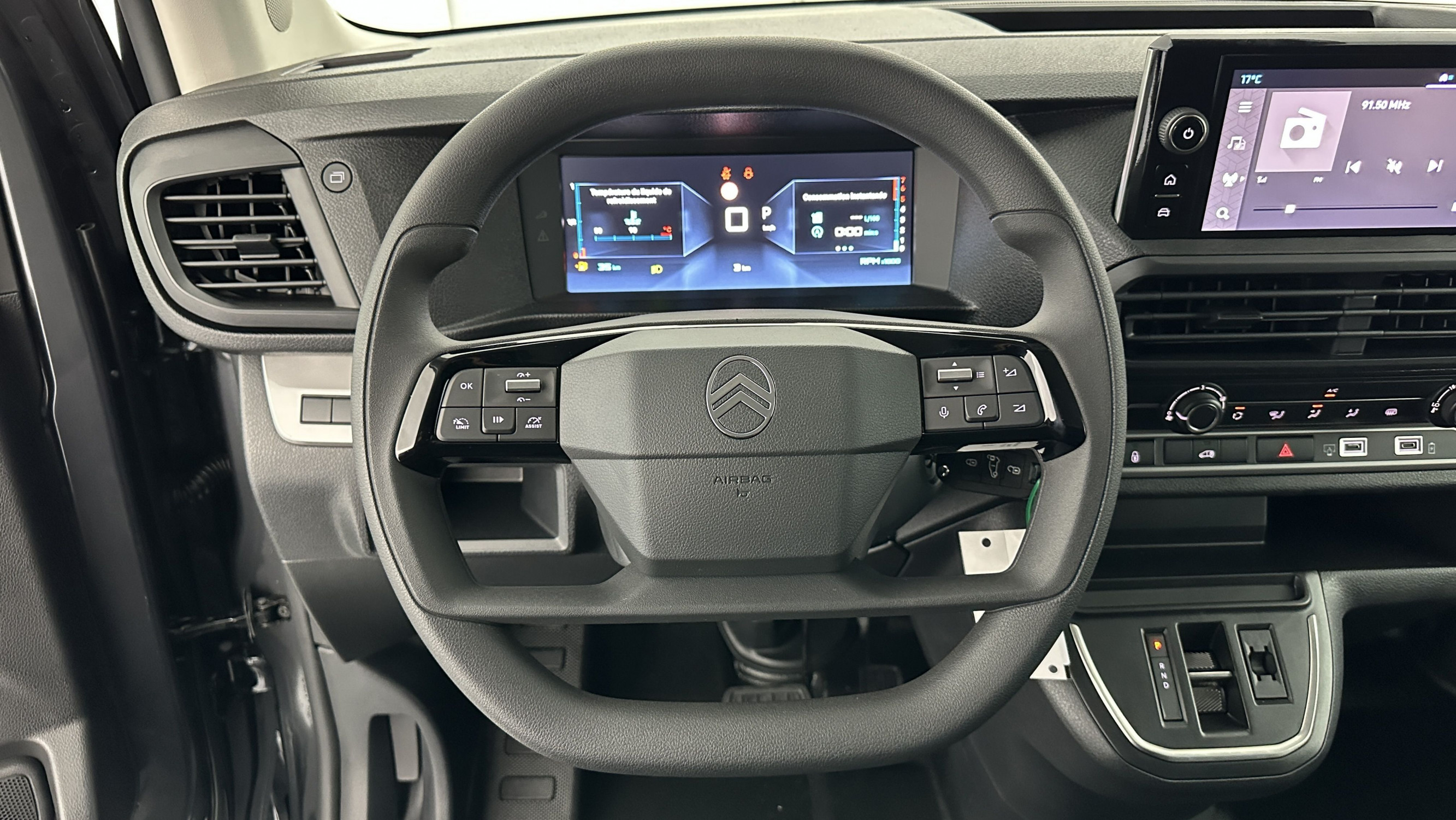 Vente en ligne Citroën Jumpy Fourgon JUMPY M 2.0 BlueHDi 180ch EAT8 au prix de 33 300 €