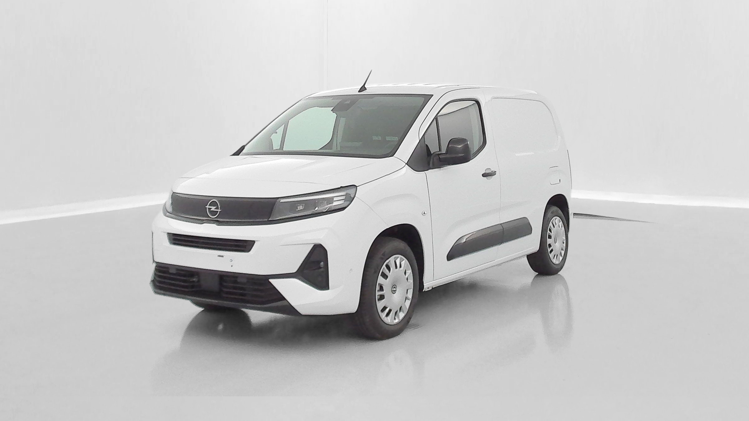 Opel Combo Cargo COMBO CARGO M 650kg 1.5 BlueHDi 100ch occasion de 2025 en vente à Rennes