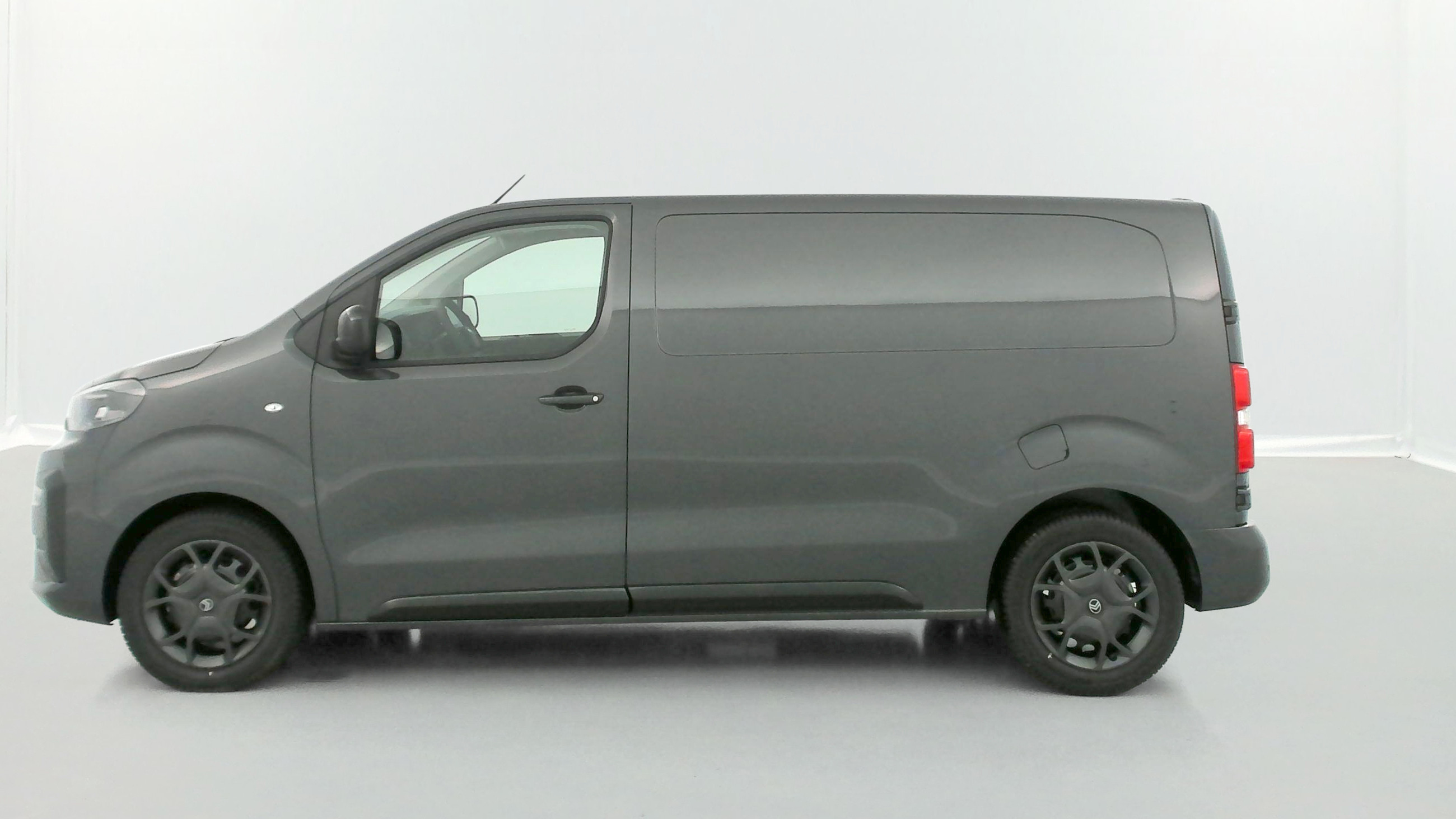 Vente en ligne Citroën Jumpy Fourgon JUMPY M 2.0 BlueHDi 180ch EAT8 au prix de 33 300 €