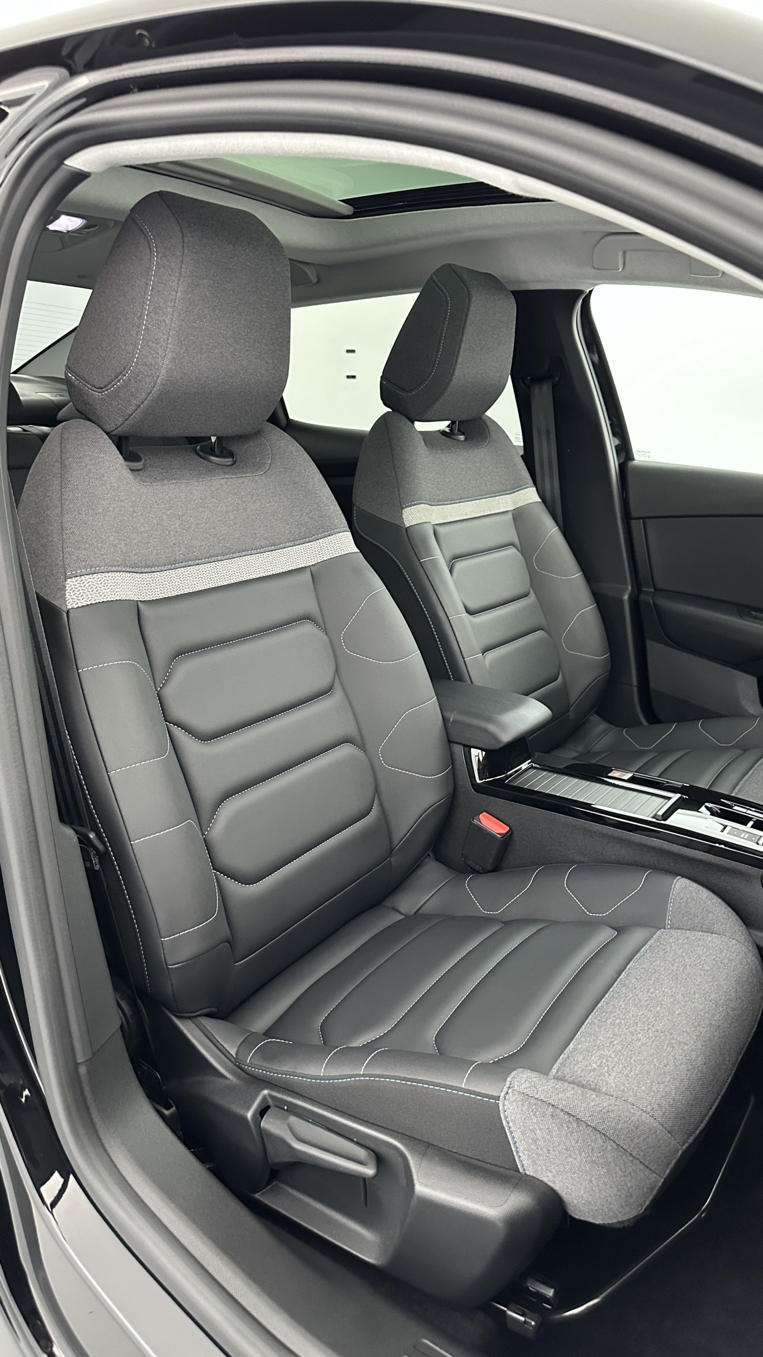 Vente en ligne Citroën C4 X C4 X 1.2 PureTech 130ch Max EAT8 au prix de 21 410 €