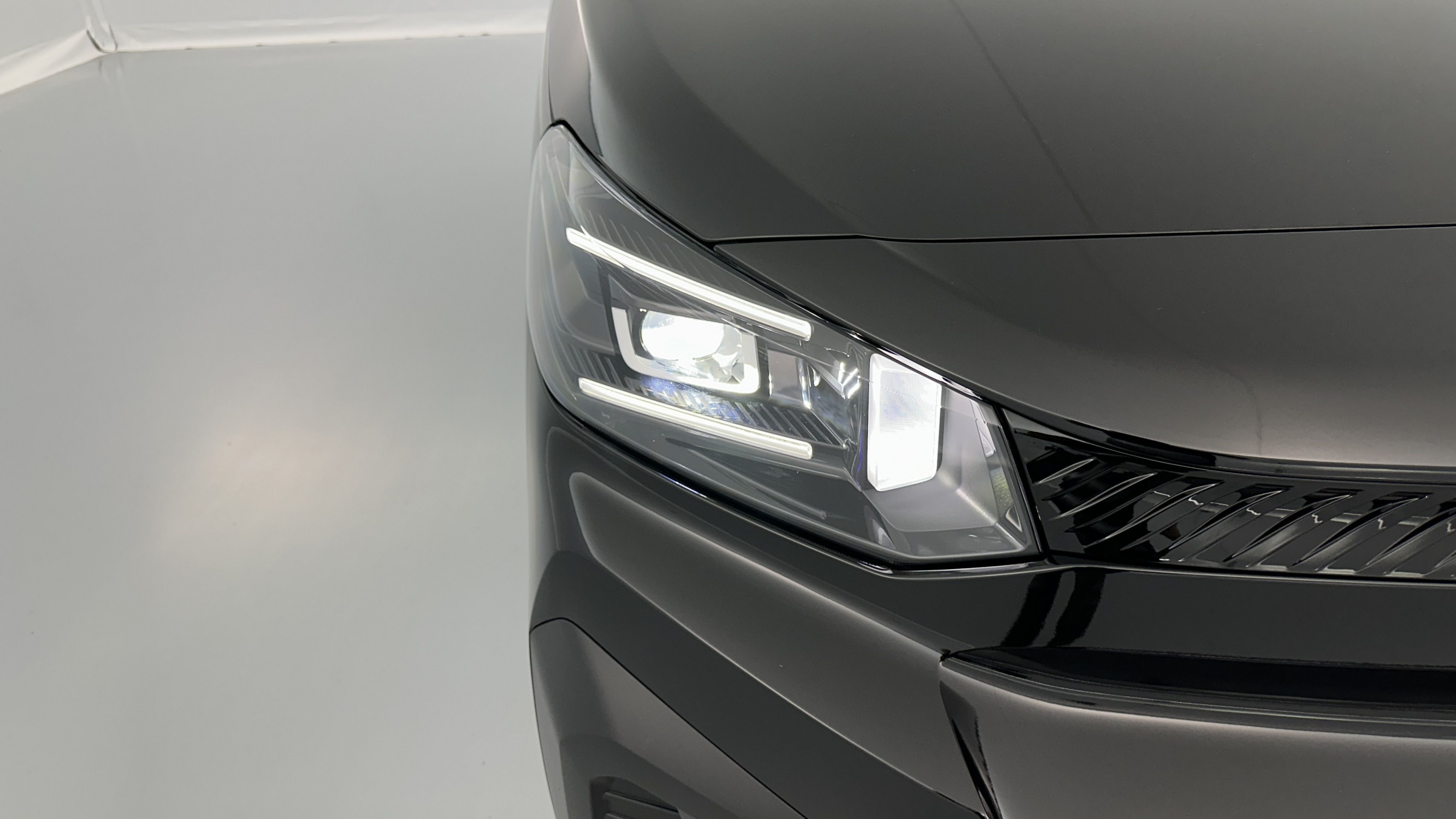 Vente en ligne Citroën Jumpy Fourgon JUMPY M 2.0 BlueHDi 180ch EAT8 au prix de 33 180 €