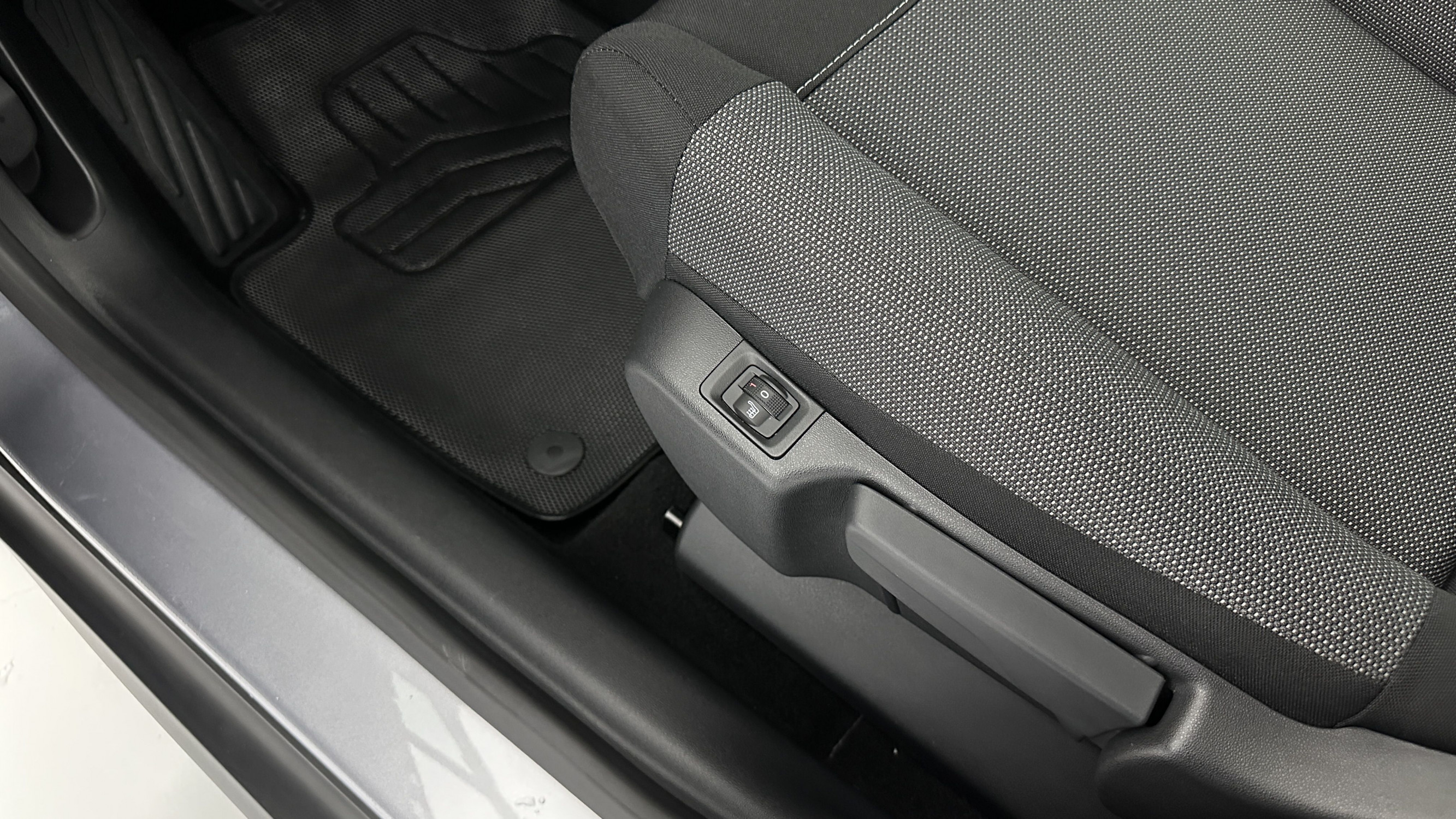 Vente en ligne Citroën C3 Aircross C3 AIRCROSS II 1.2 PureTech 110ch Feel Pack au prix de 19 400 €