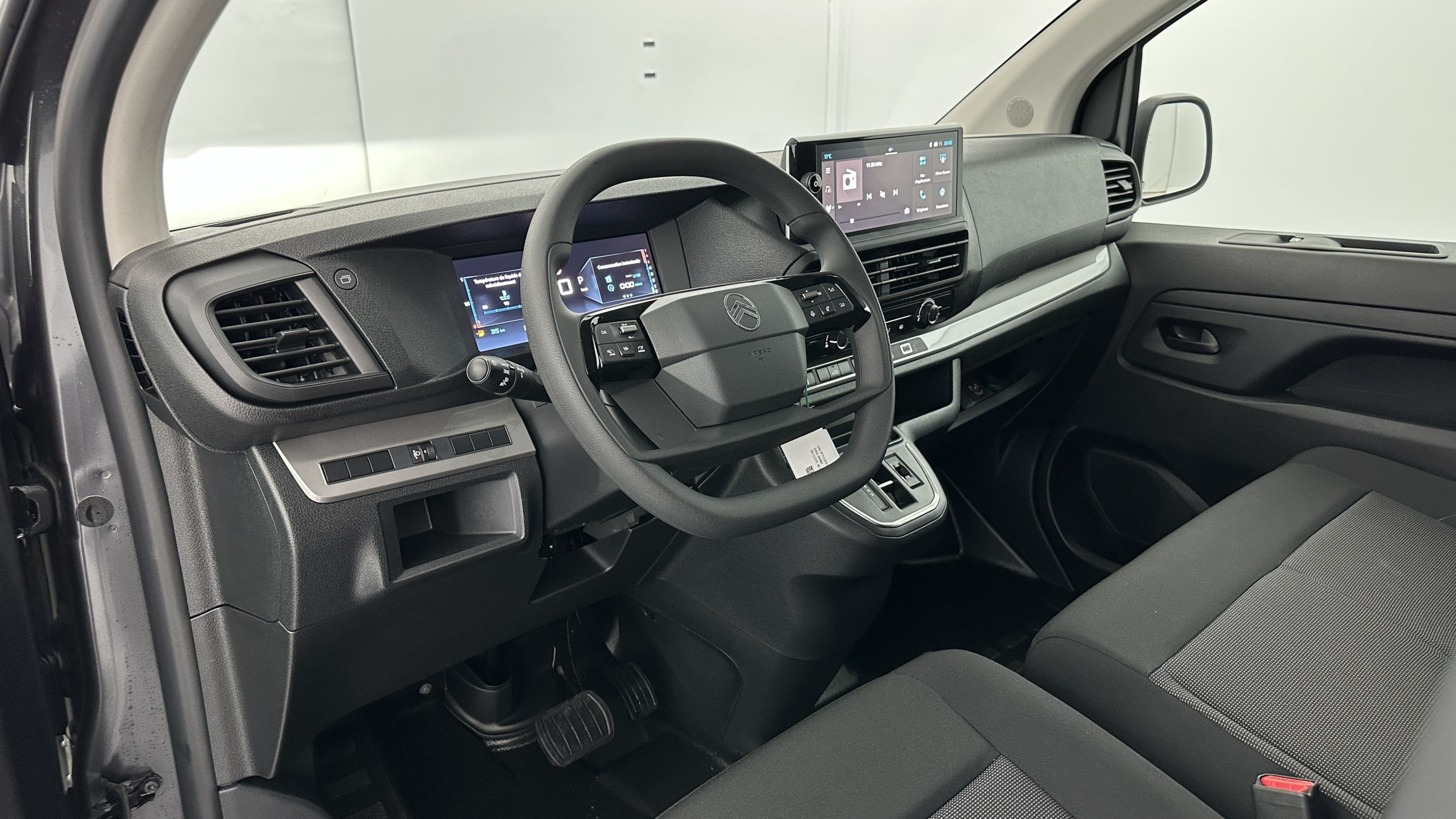 Vente en ligne Citroën Jumpy Fourgon JUMPY M 2.0 BlueHDi 180ch EAT8 au prix de 33 300 €