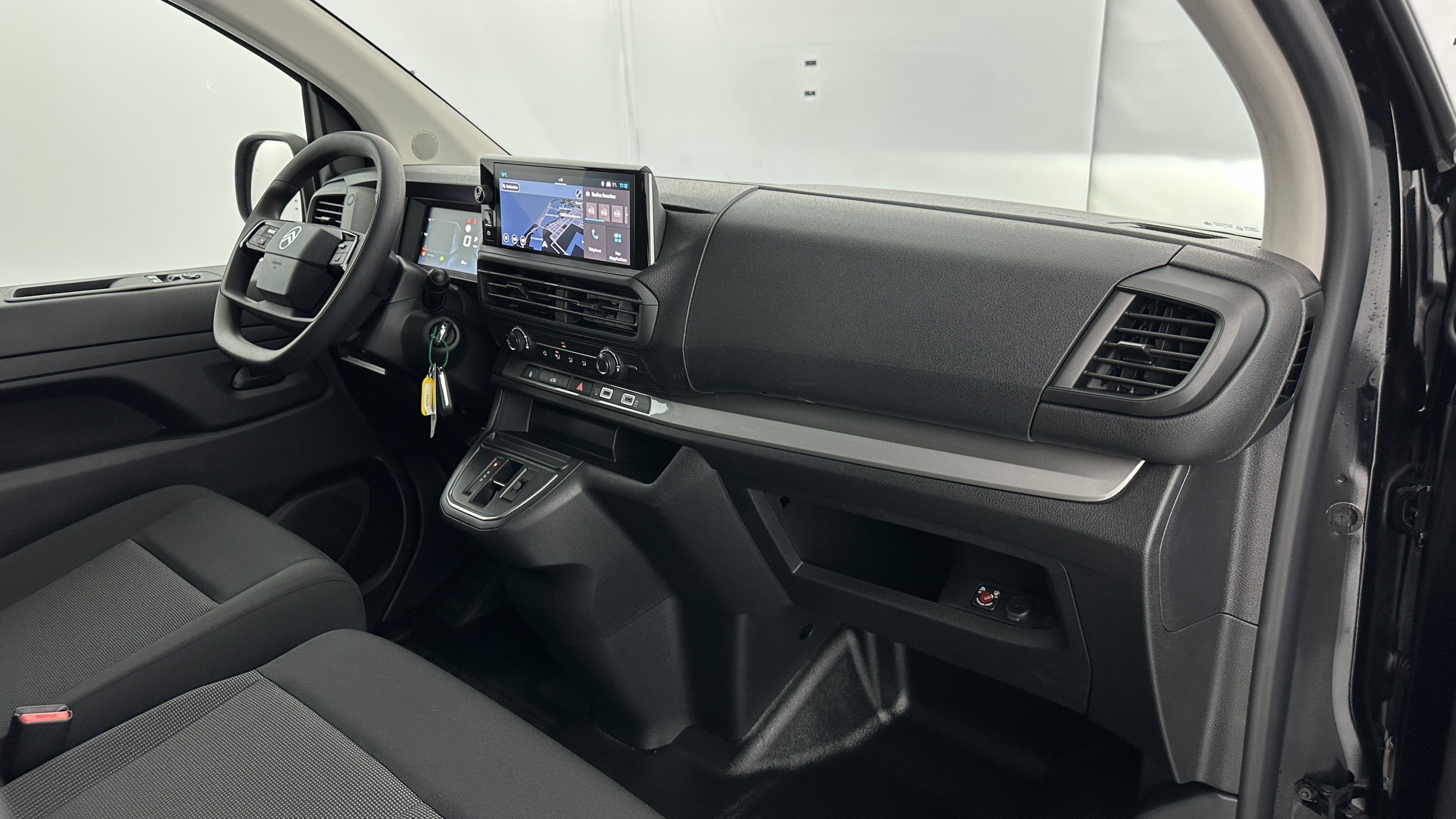 Vente en ligne Citroën Jumpy Fourgon JUMPY M 2.0 BlueHDi 180ch EAT8 au prix de 33 180 €