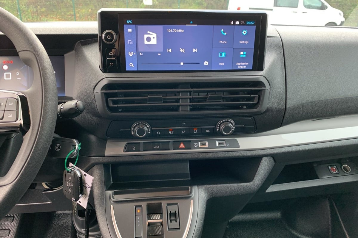 Vente en ligne Citroën Jumpy Fourgon XL BLUEHDI 145 S S EAT8 au prix de 31 650 €