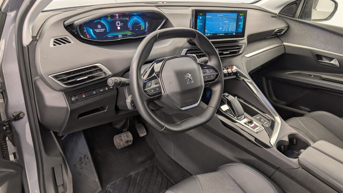 Vente en ligne Peugeot 3008 Hybrid 225 e-EAT8 Allure Pack au prix de 23 980 €