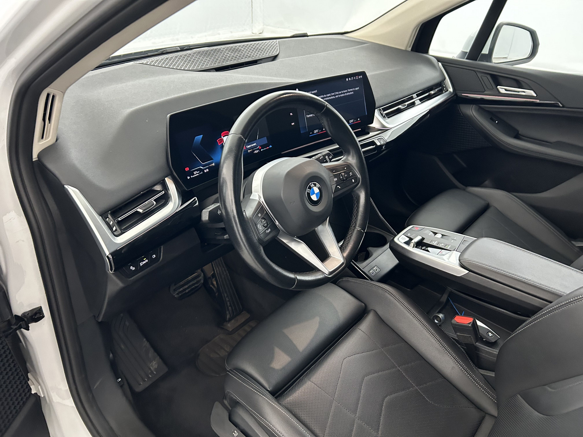 Vente en ligne Bmw Série 2 Active Tourer 218d 150ch Luxury DKG7 + Sièges chauffants + Service inclusive BMW 06/2027 - 10 au prix de 27 990 €