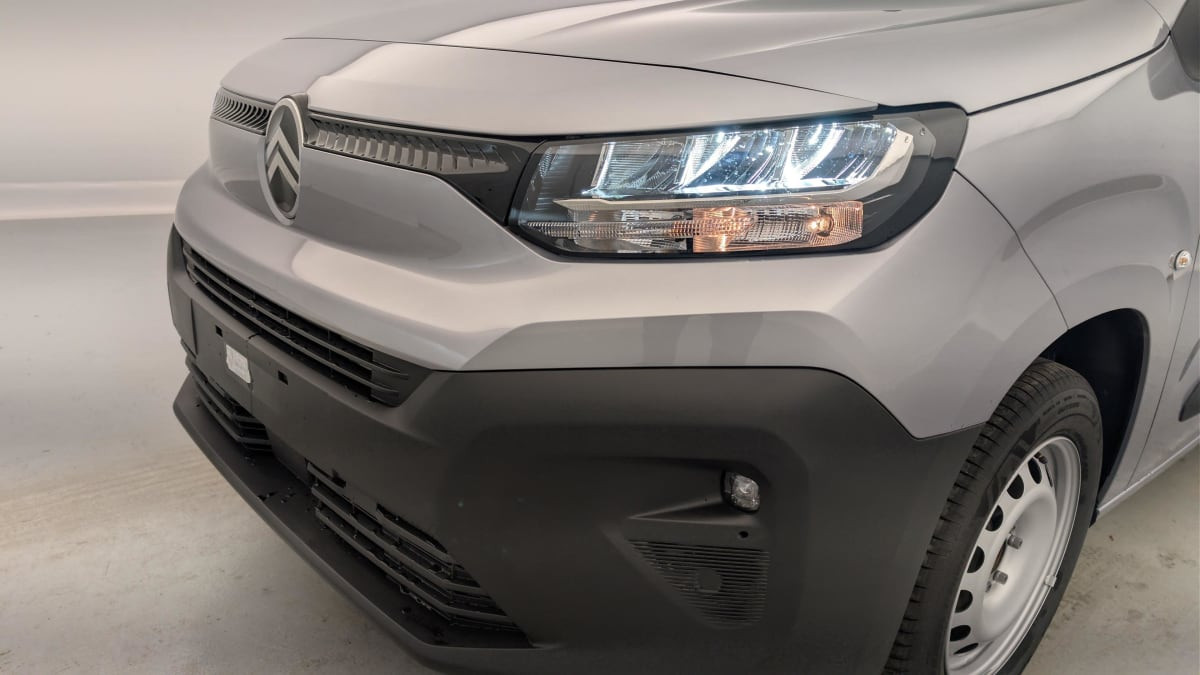 Vente en ligne Citroën Berlingo TAILLE XL 950KG BLUEHDI 130 S S EAT8 au prix de 24 240 €