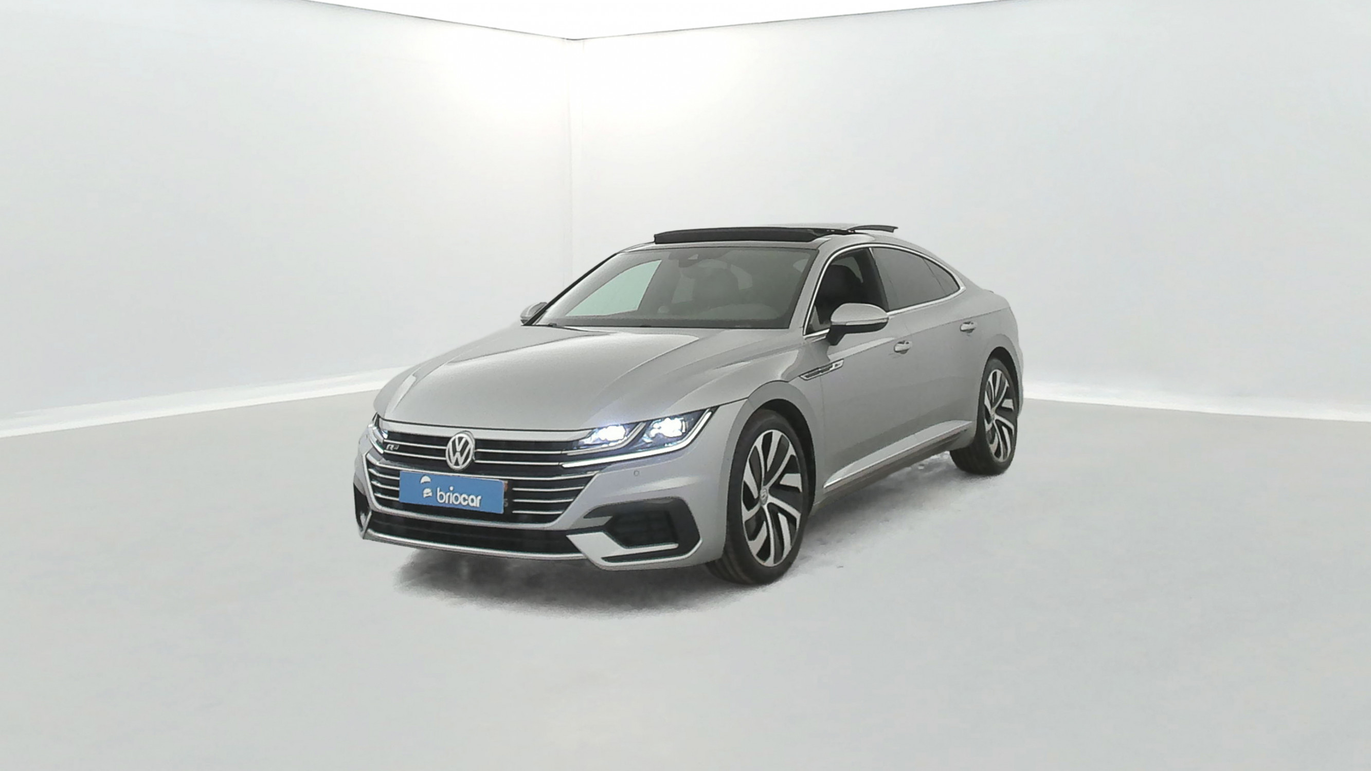 Volkswagen Arteon 2.0 TDI 150ch R-line Exclusive DSG7 + Toit ouvrant occasion de 2019 en vente à Rennes