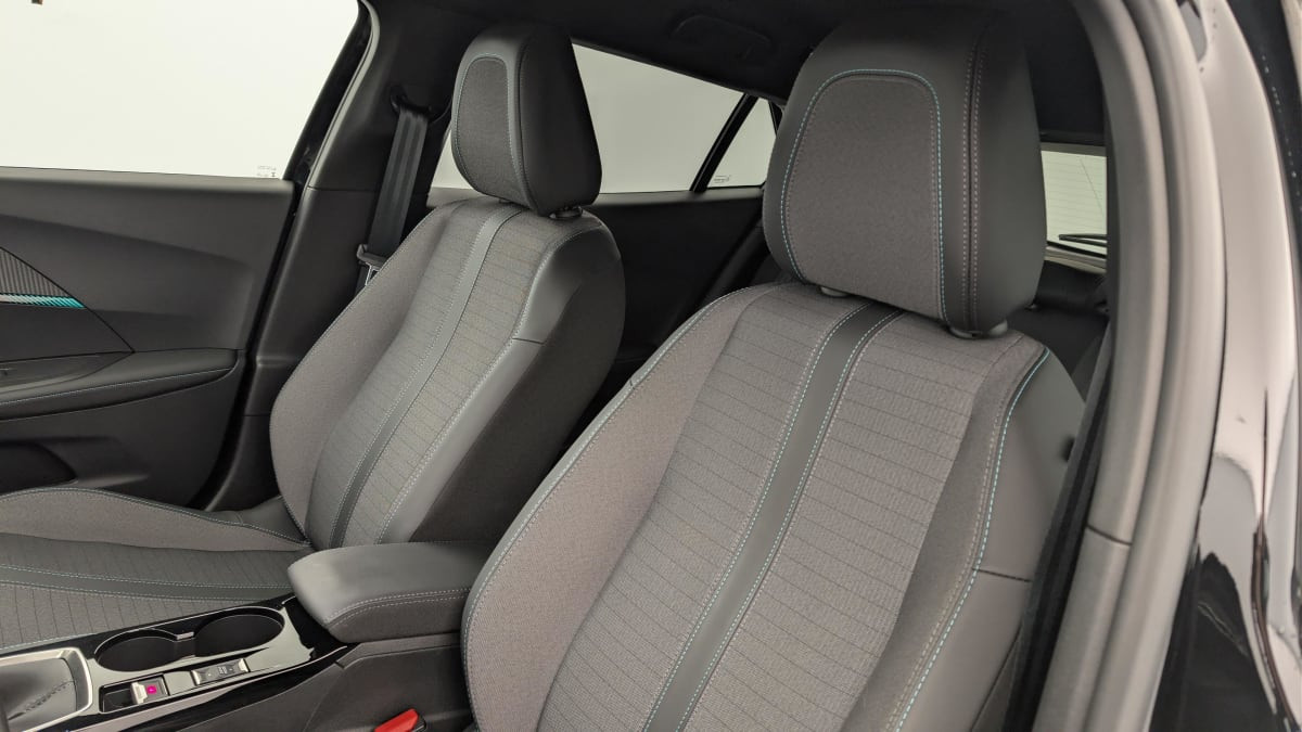 Vente en ligne Peugeot 2008 PureTech 130 S S BVM6 Allure Pack au prix de 17 800 €