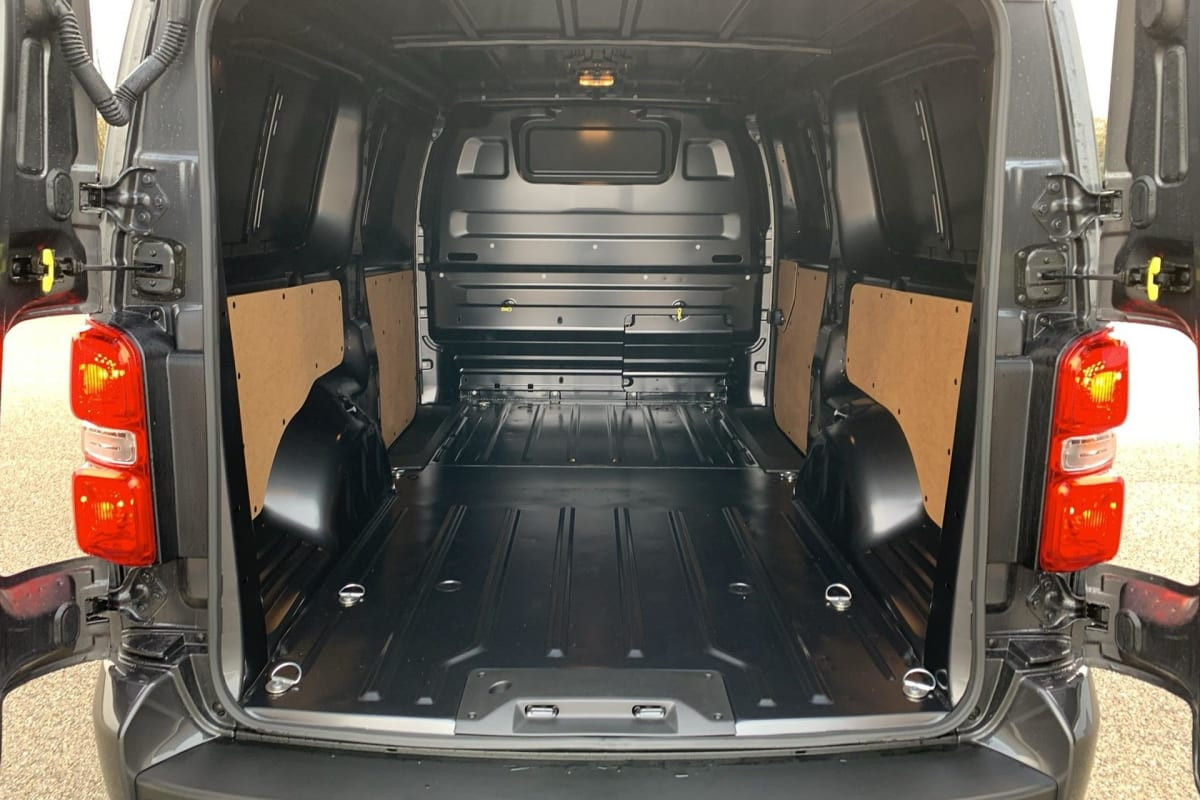 Vente en ligne Citroën Jumpy Fourgon XL BLUEHDI 145 S S EAT8 au prix de 31 650 €