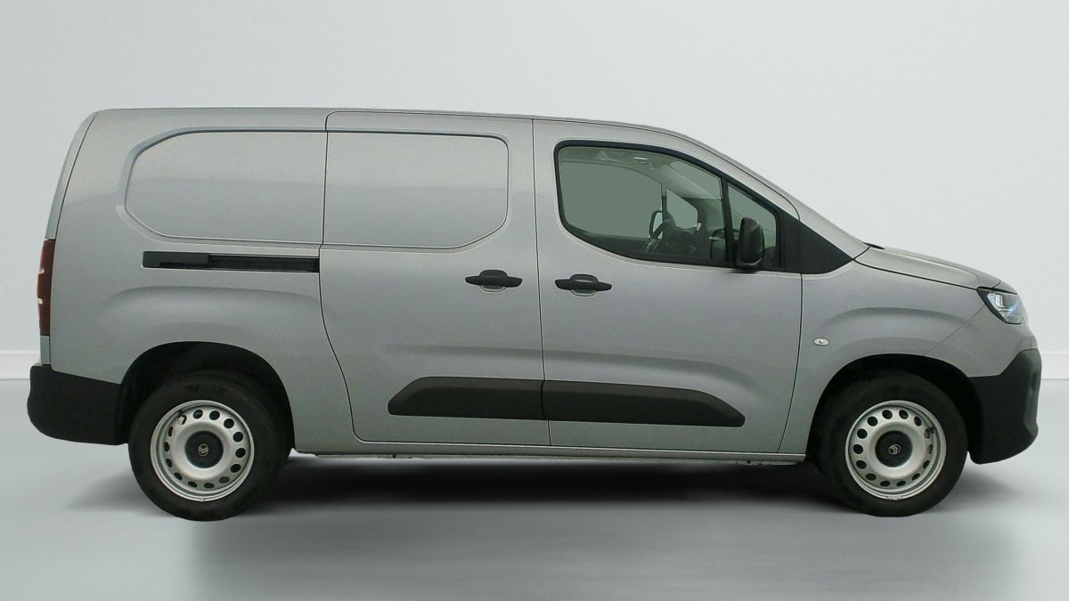 Vente en ligne Citroën Berlingo TAILLE XL 950KG BLUEHDI 130 S S EAT8 au prix de 24 240 €