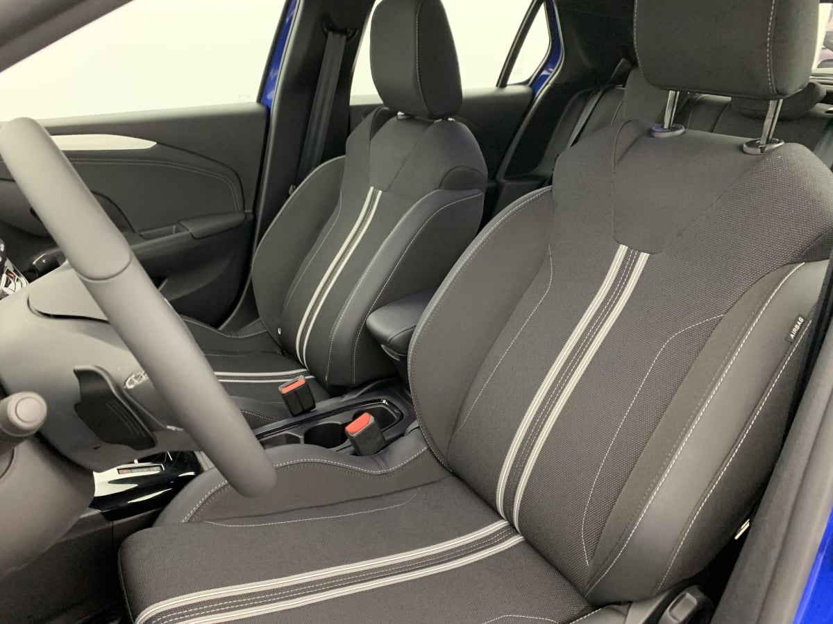 Vente en ligne Opel Corsa 1.2 Turbo Hybrid 110 ch e-DCT6 GS au prix de 20 590 €