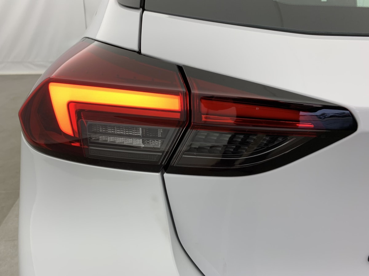 Vente en ligne Opel Corsa 1.2 Turbo Hybrid 110 ch e-DCT6 GS au prix de 20 590 €