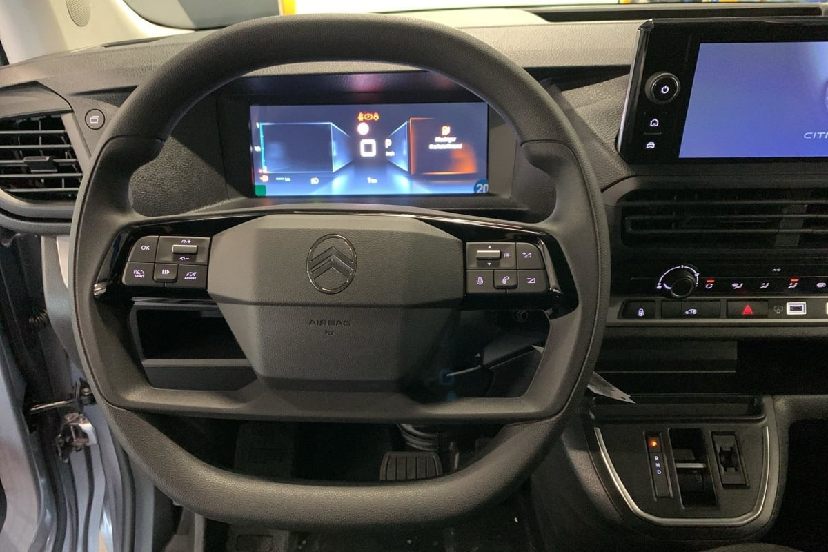 Vente en ligne Citroën Jumpy Fourgon XL BLUEHDI 145 S S EAT8 au prix de 31 650 €